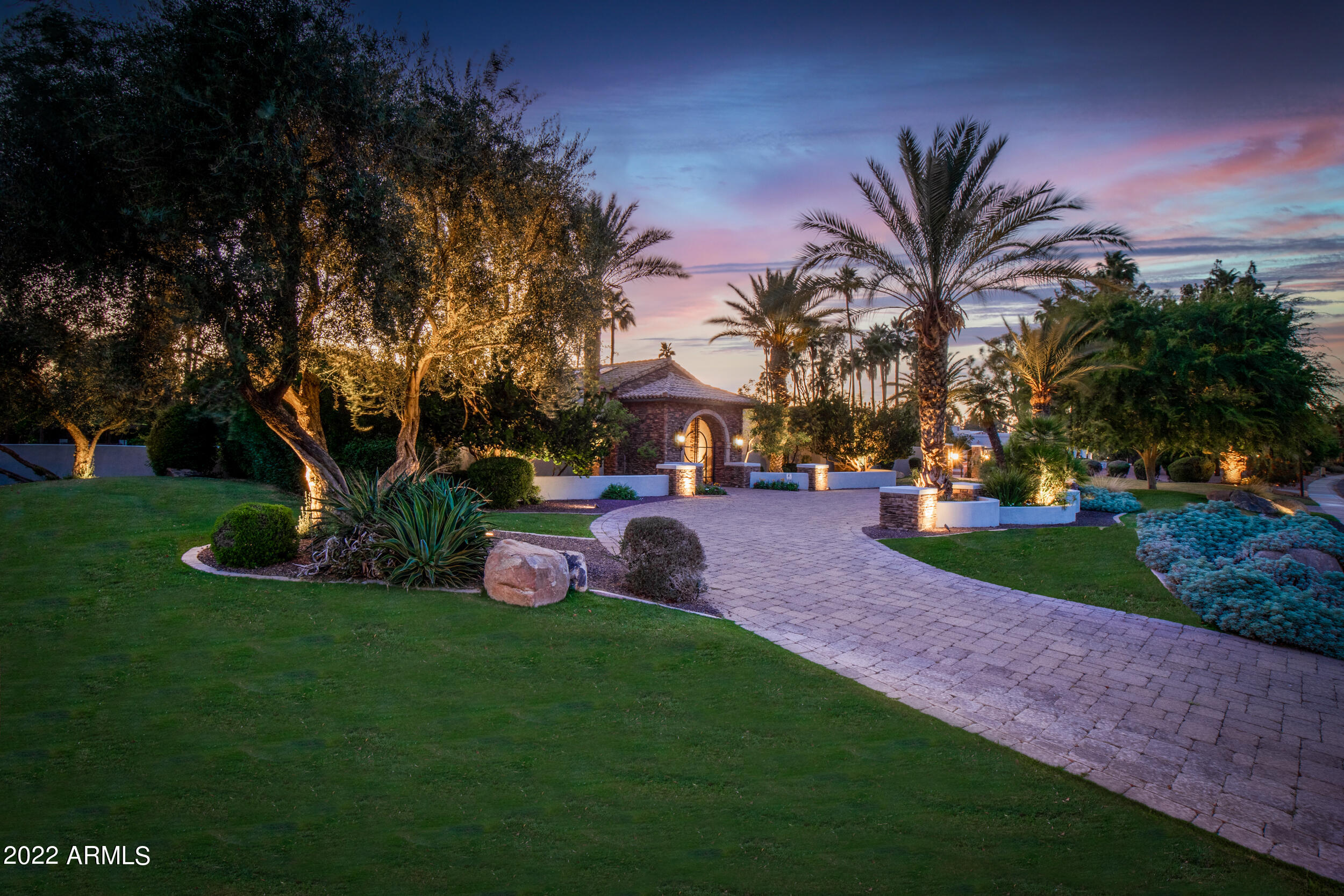 PALO VIENTO 1 - Residential