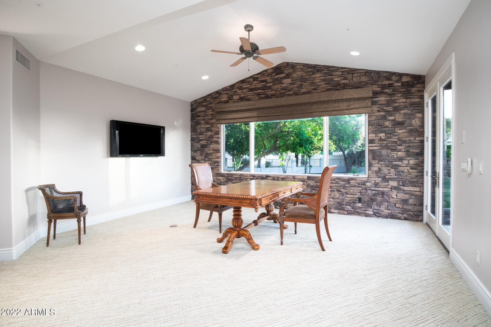 PALO VIENTO 1 - Residential