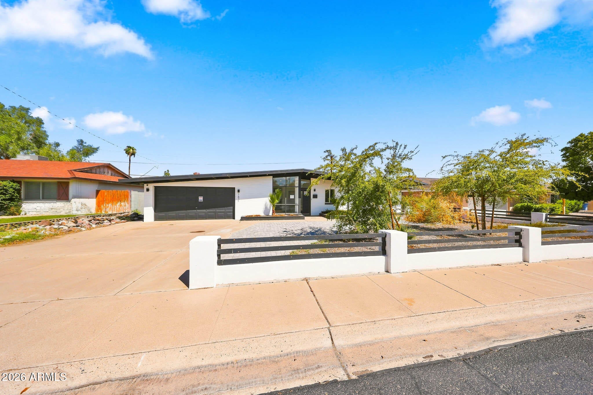 1637 N SUNSET Drive