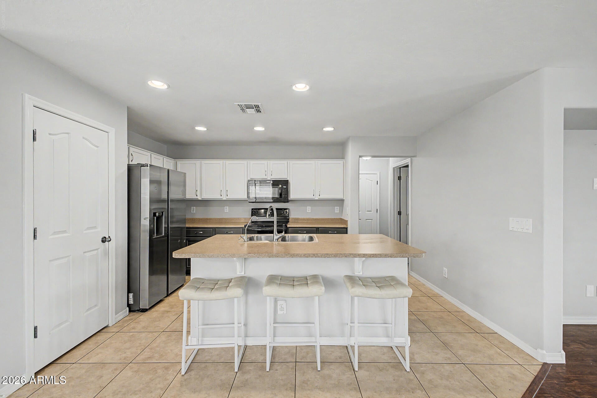 32974 N SANDSTONE Drive