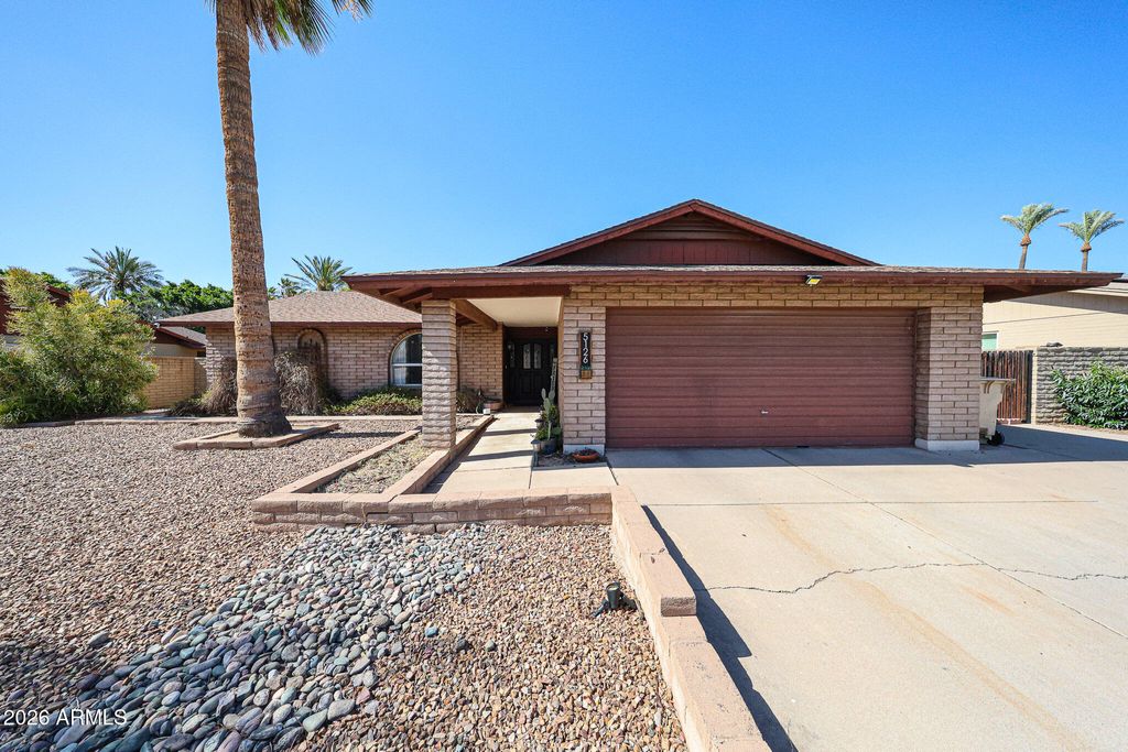 Photo of 5126 W Mercer Lane, Glendale, AZ 85304 (MLS # 7032448)
