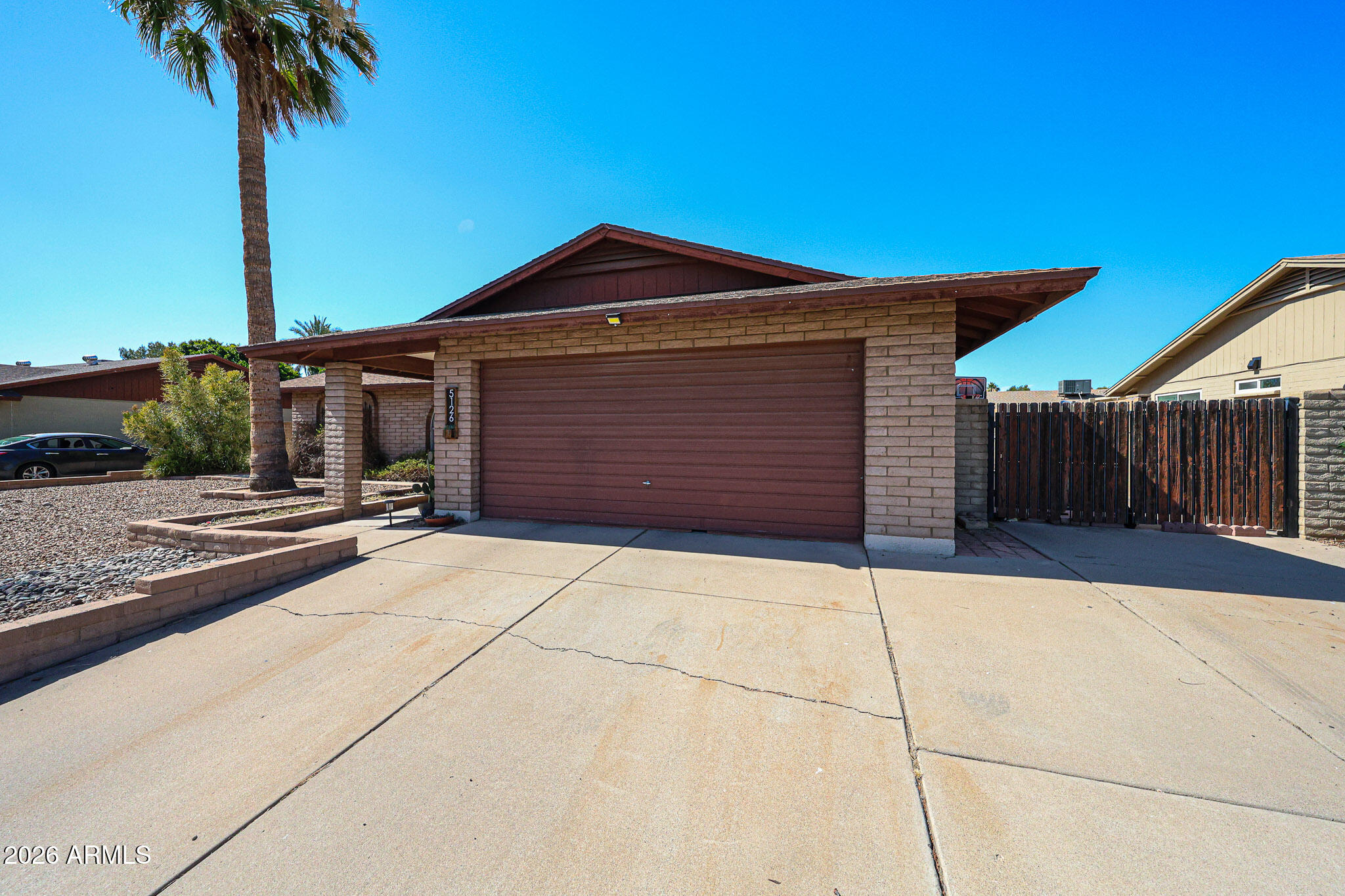 5126 W MERCER Lane