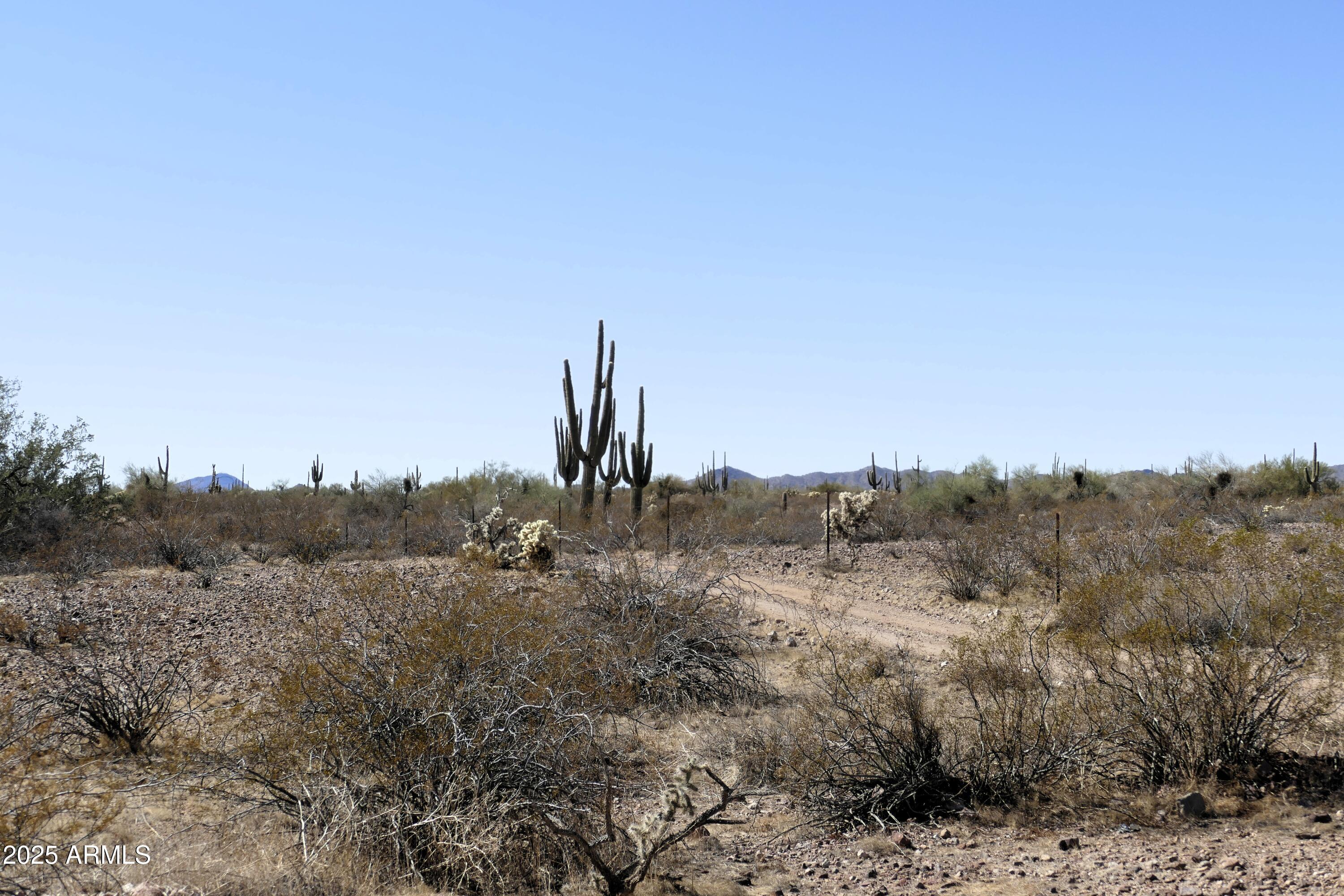 331xxx W Cloud Road W 32