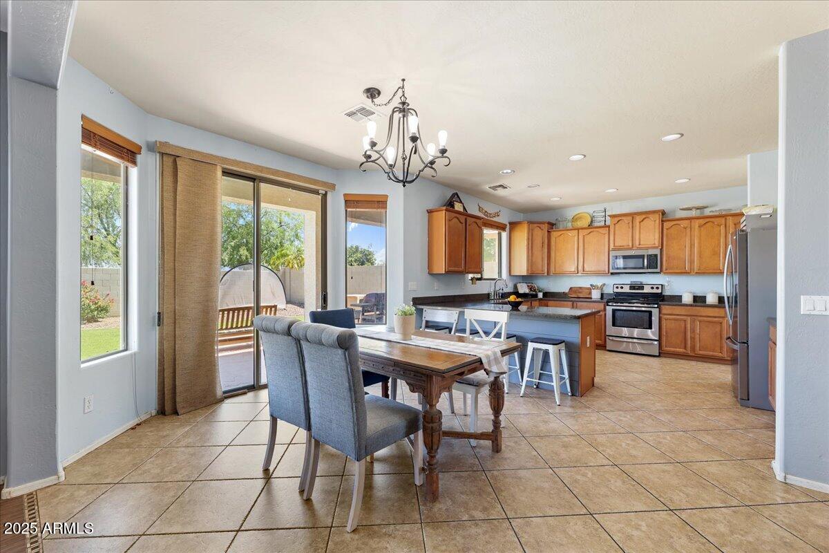 Homes 2 3126 E SILVERSMITH Trail