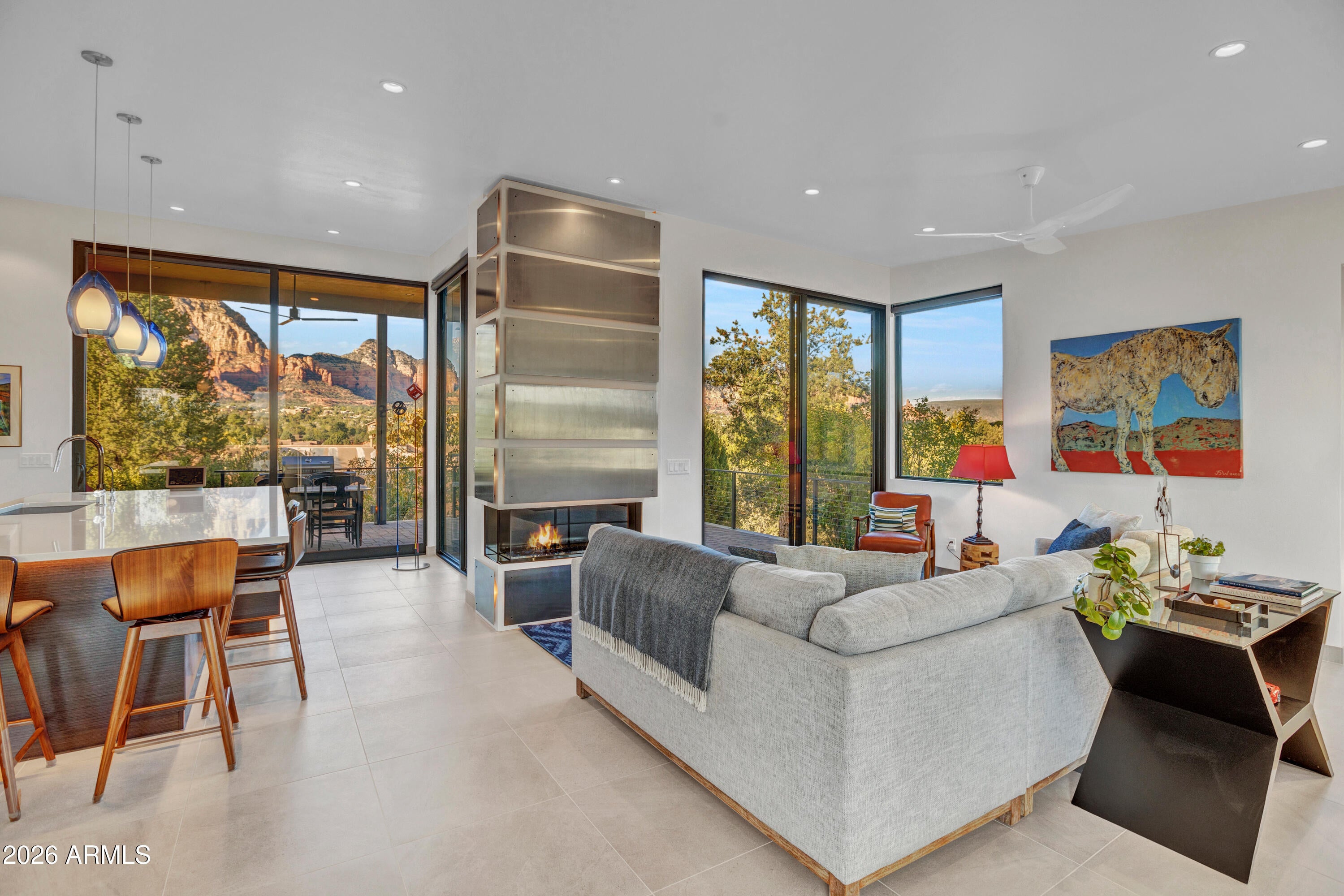 2405 ROADRUNNER Road
