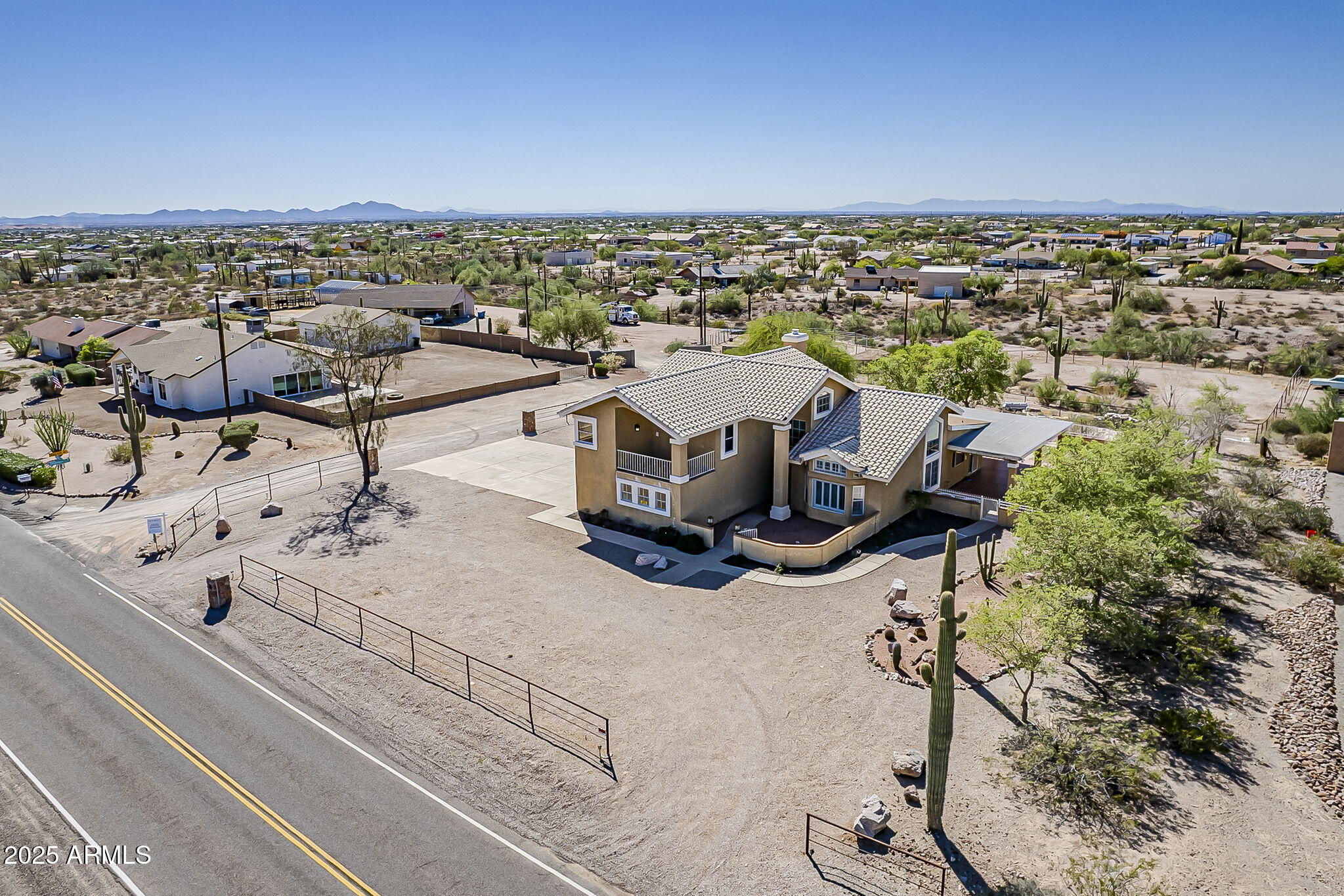 1410 N GOLDFIELD Road