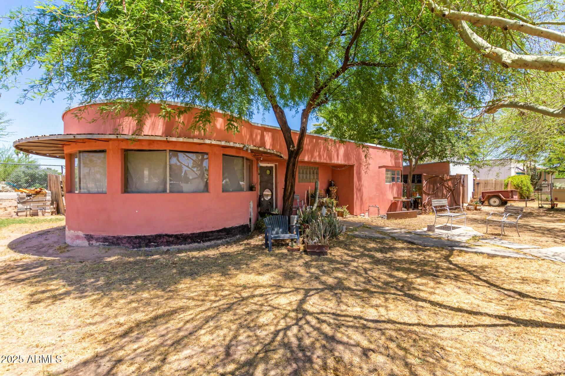 330 W MINNEZONA Avenue