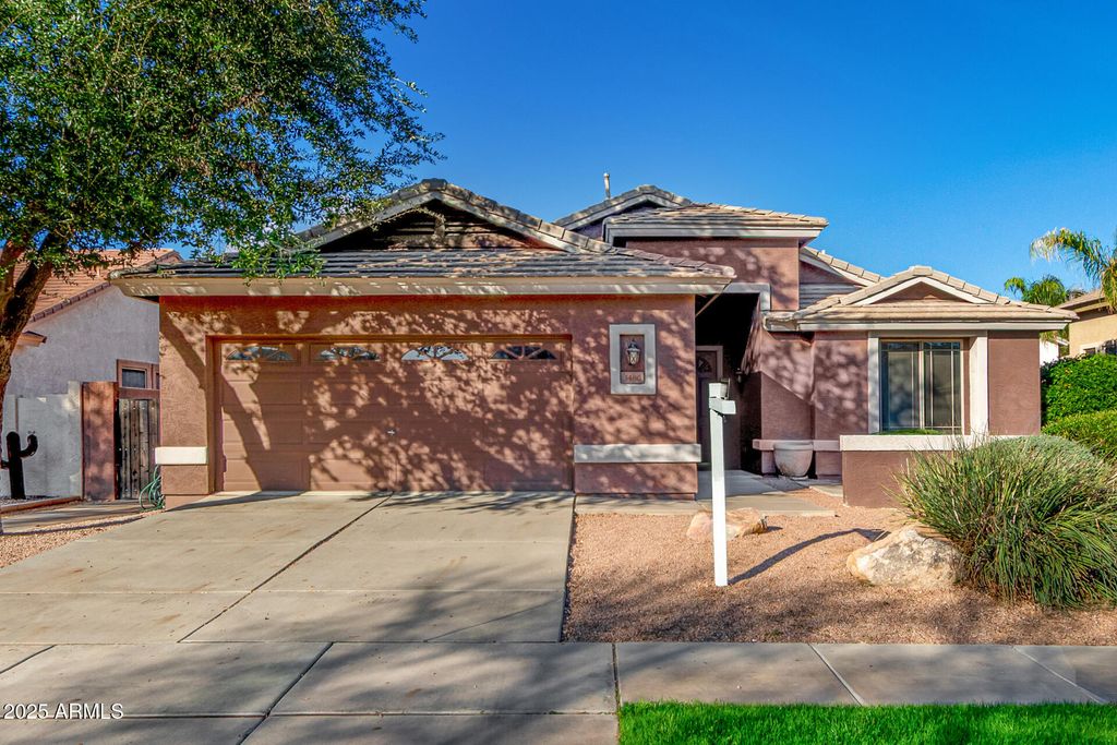 Photo of 3480 E Cullumber Court, Gilbert, AZ 85234 (MLS # 6951132)