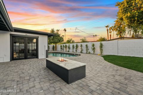 1302 W GOLDEN Lane Phoenix AZ 85021