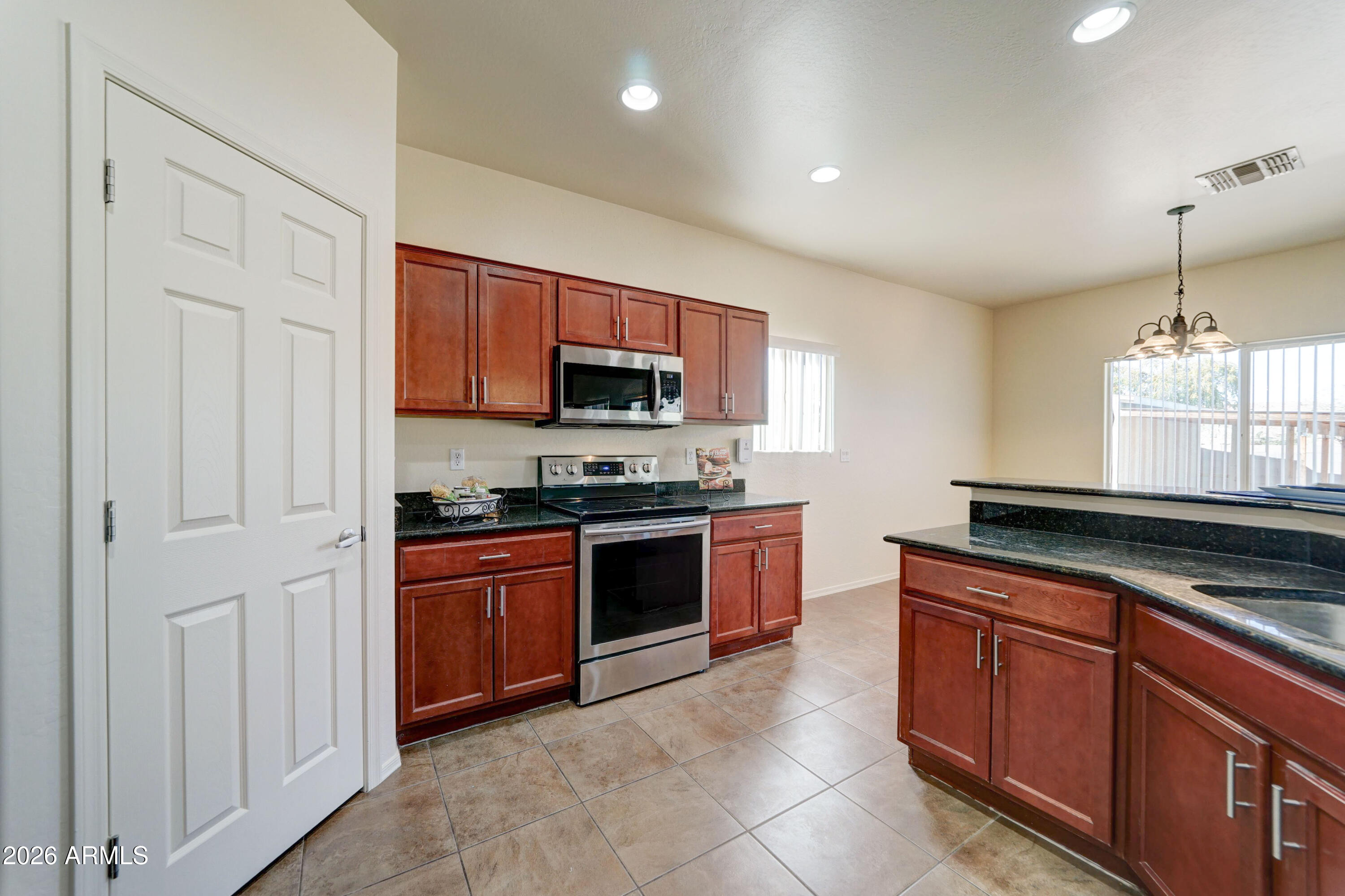 880 S BUENA VISTA Drive