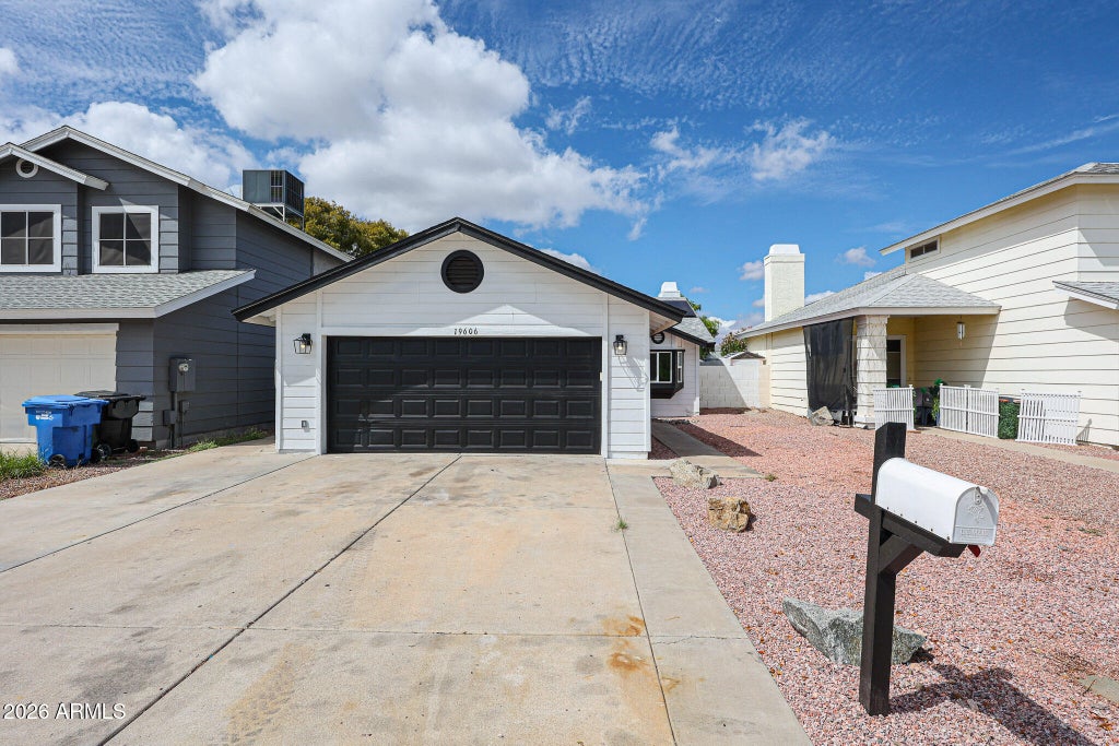 Photo of 19606 N 43rd Drive, Glendale, AZ 85308 (MLS # 7081960)