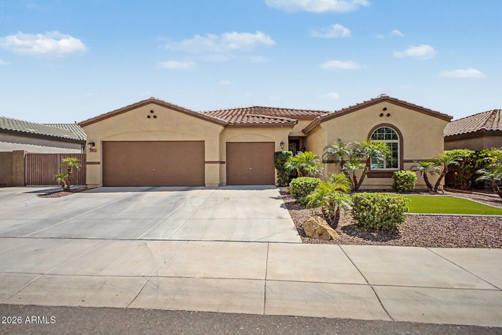 Photo of 9951 W Villa Hermosa, Peoria, AZ 85383 (MLS # 7019874)
