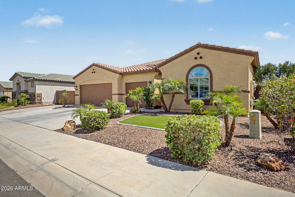 Photo of 9951 W Villa Hermosa, Peoria, AZ 85383 (MLS # 7019874)