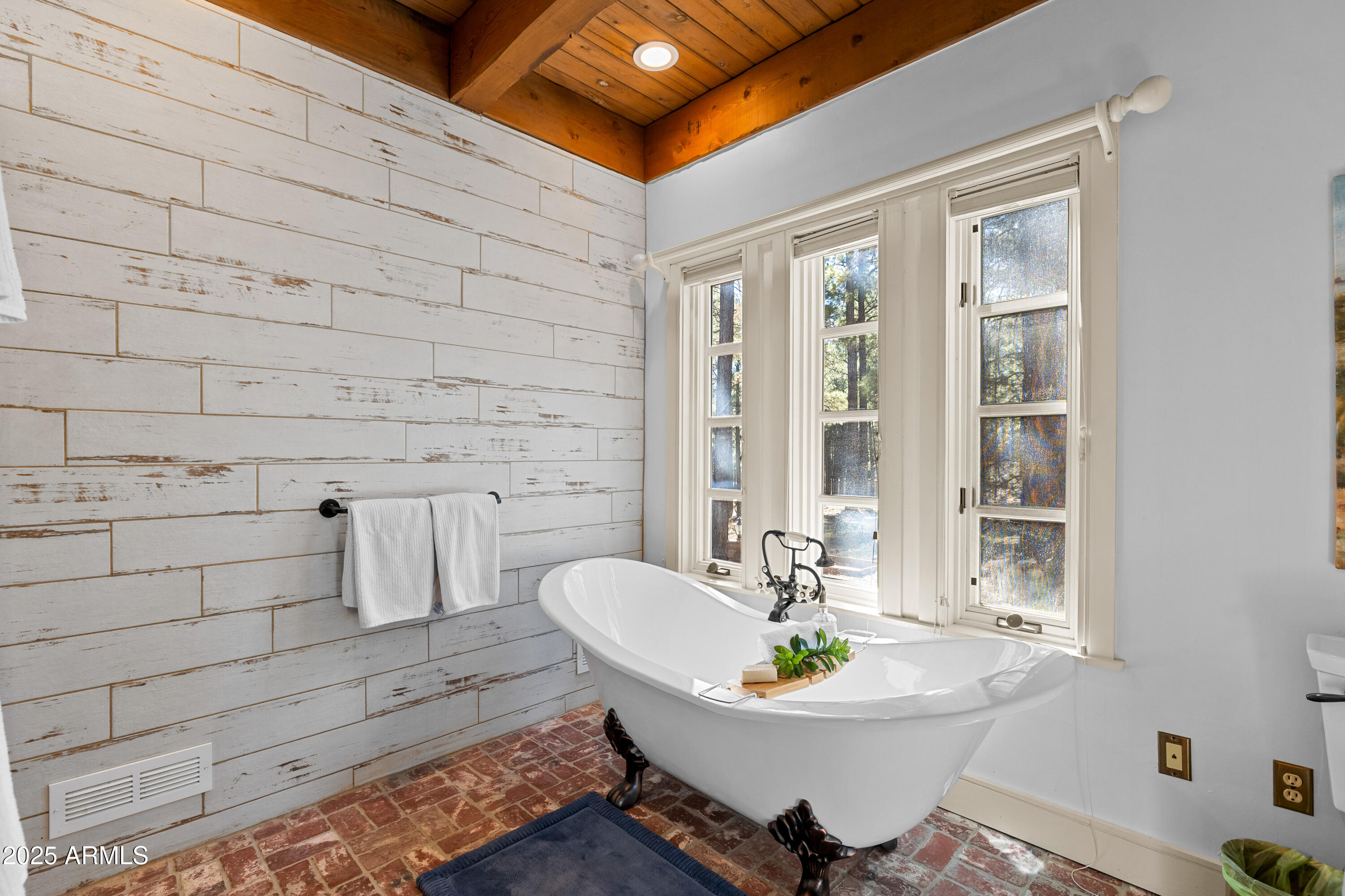 Forest Hills - Residential
