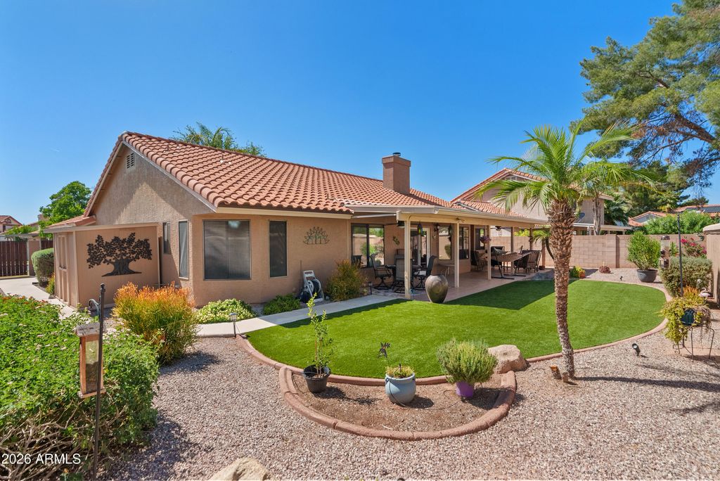 Photo of 1317 N Pebble Beach Drive, Gilbert, AZ 85234 (MLS # 7015051)