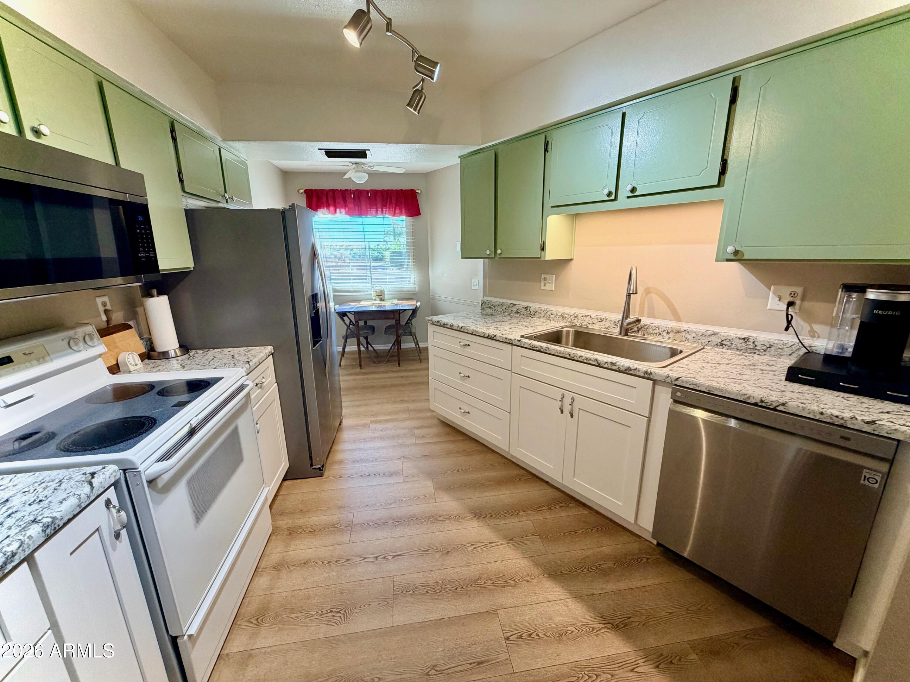 19450 N CAMINO DEL SOL --