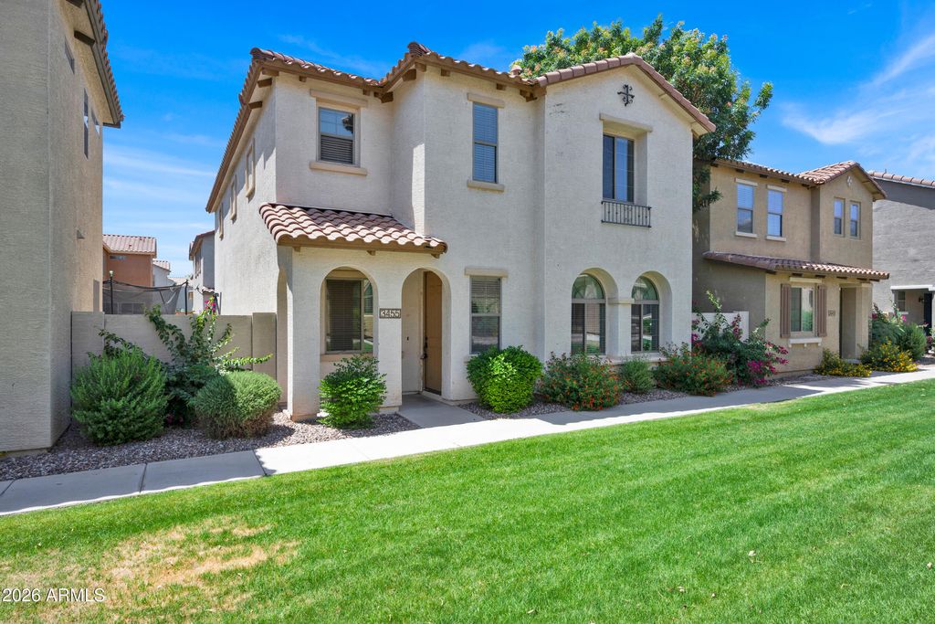 Photo of 3455 S Falcon Drive, Gilbert, AZ 85297 (MLS # 7031119)