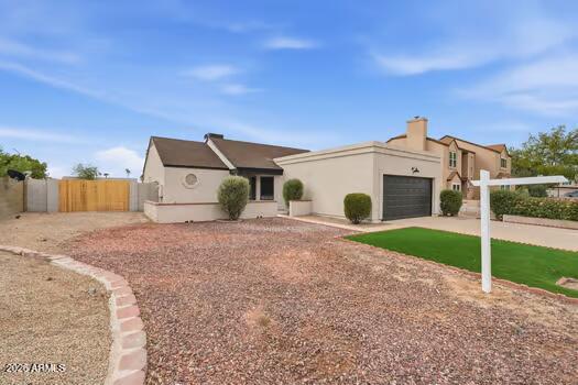 6121 W Maui Lane