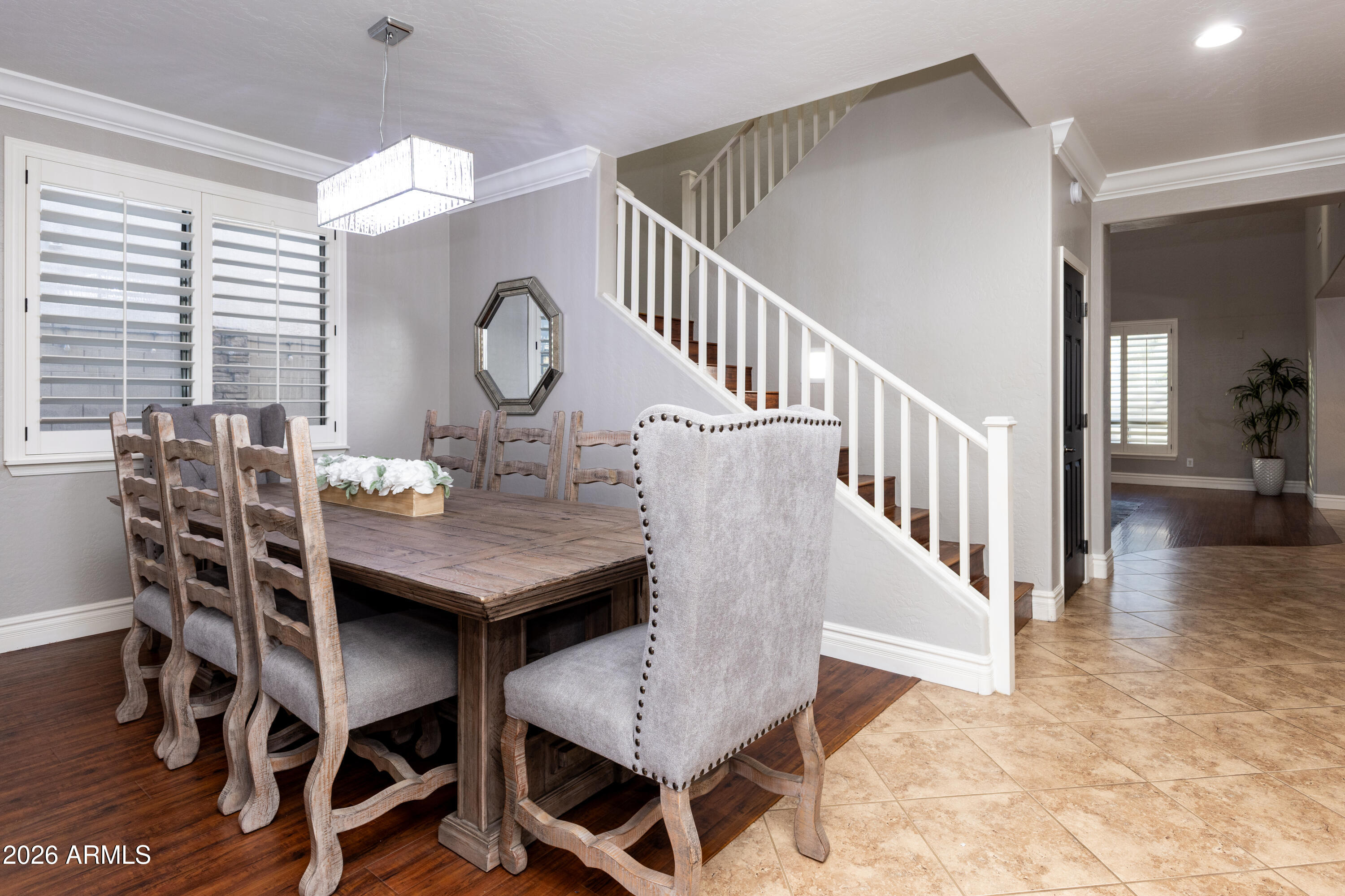 1507 E BLUEBIRD Court