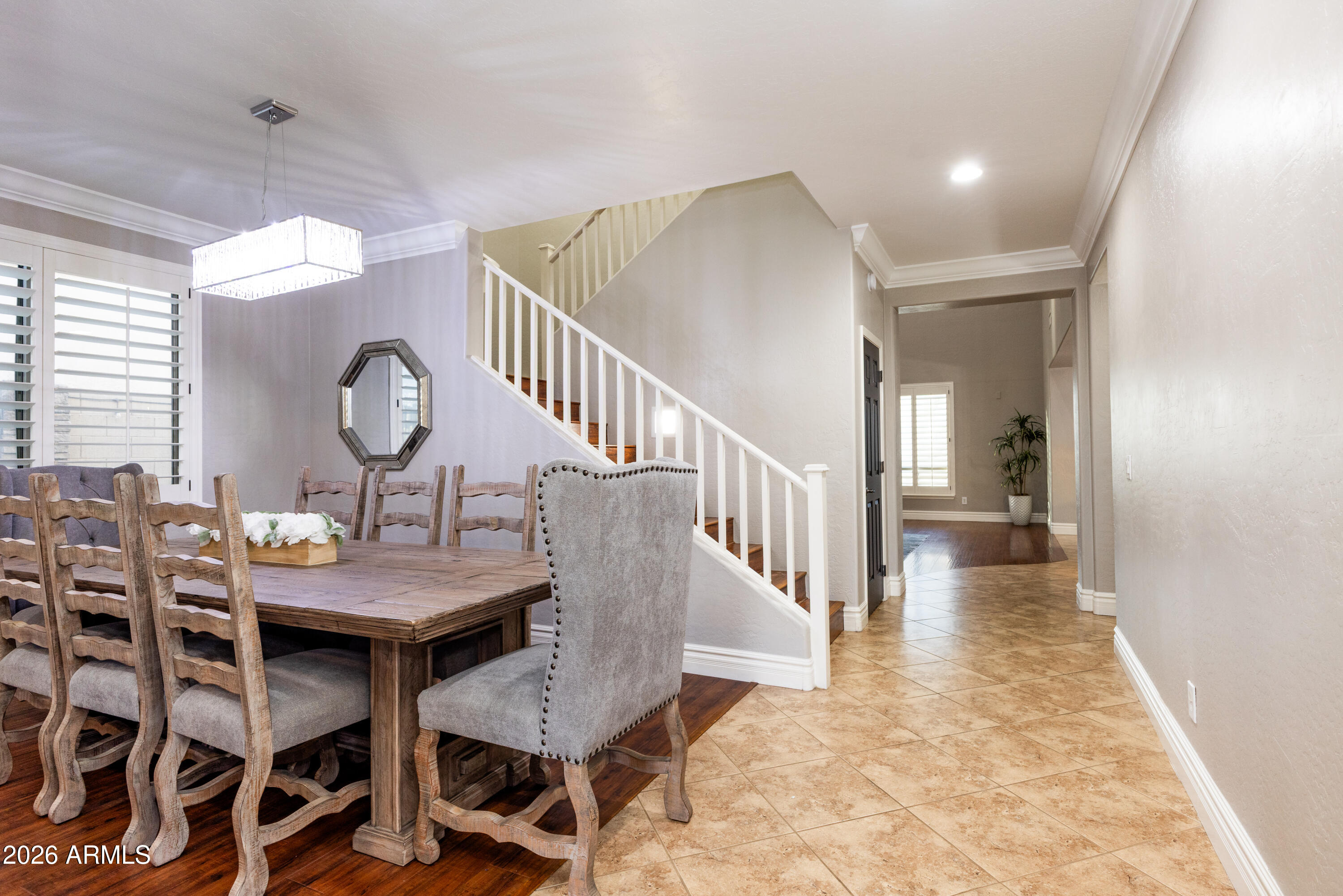 1507 E BLUEBIRD Court