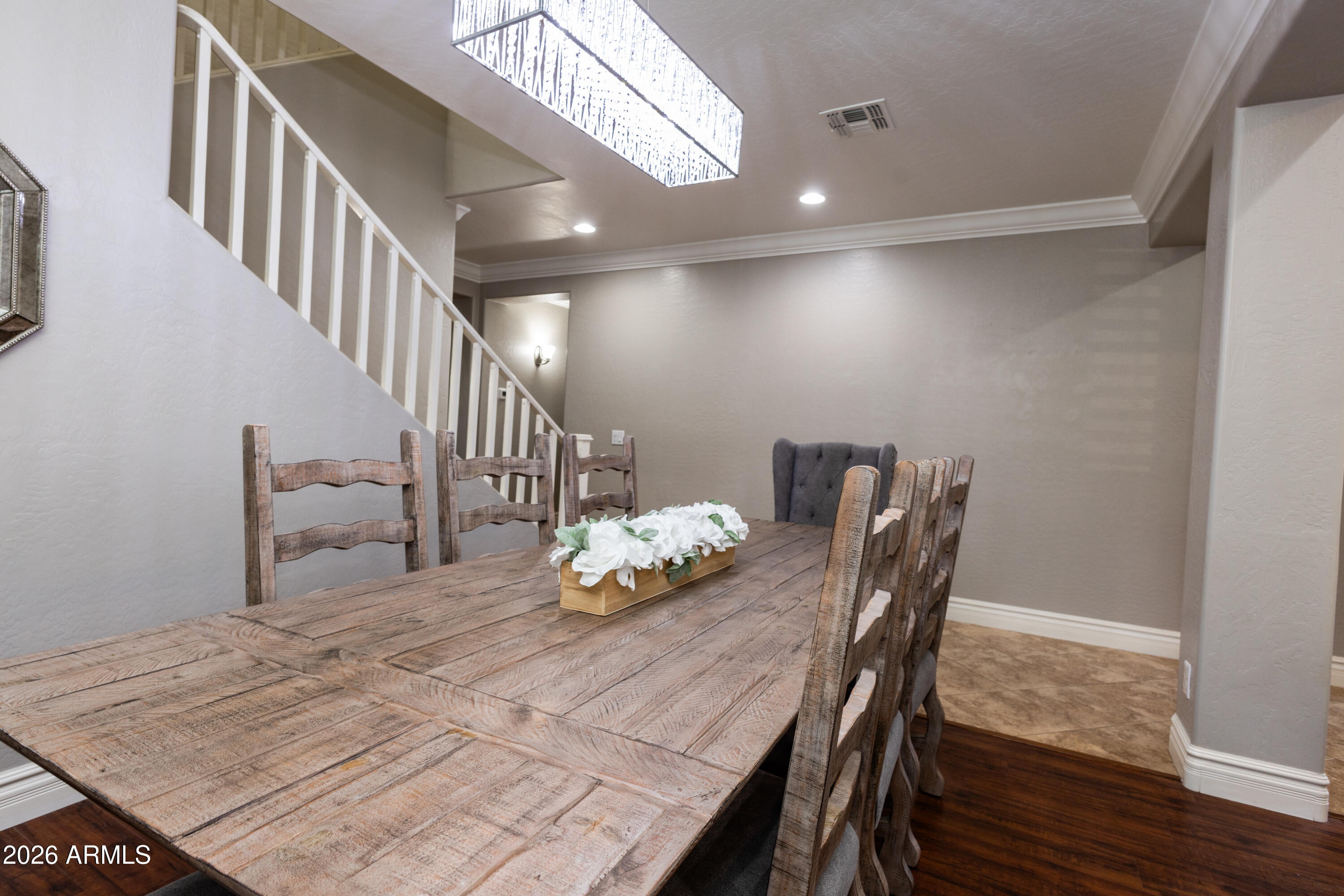 1507 E BLUEBIRD Court