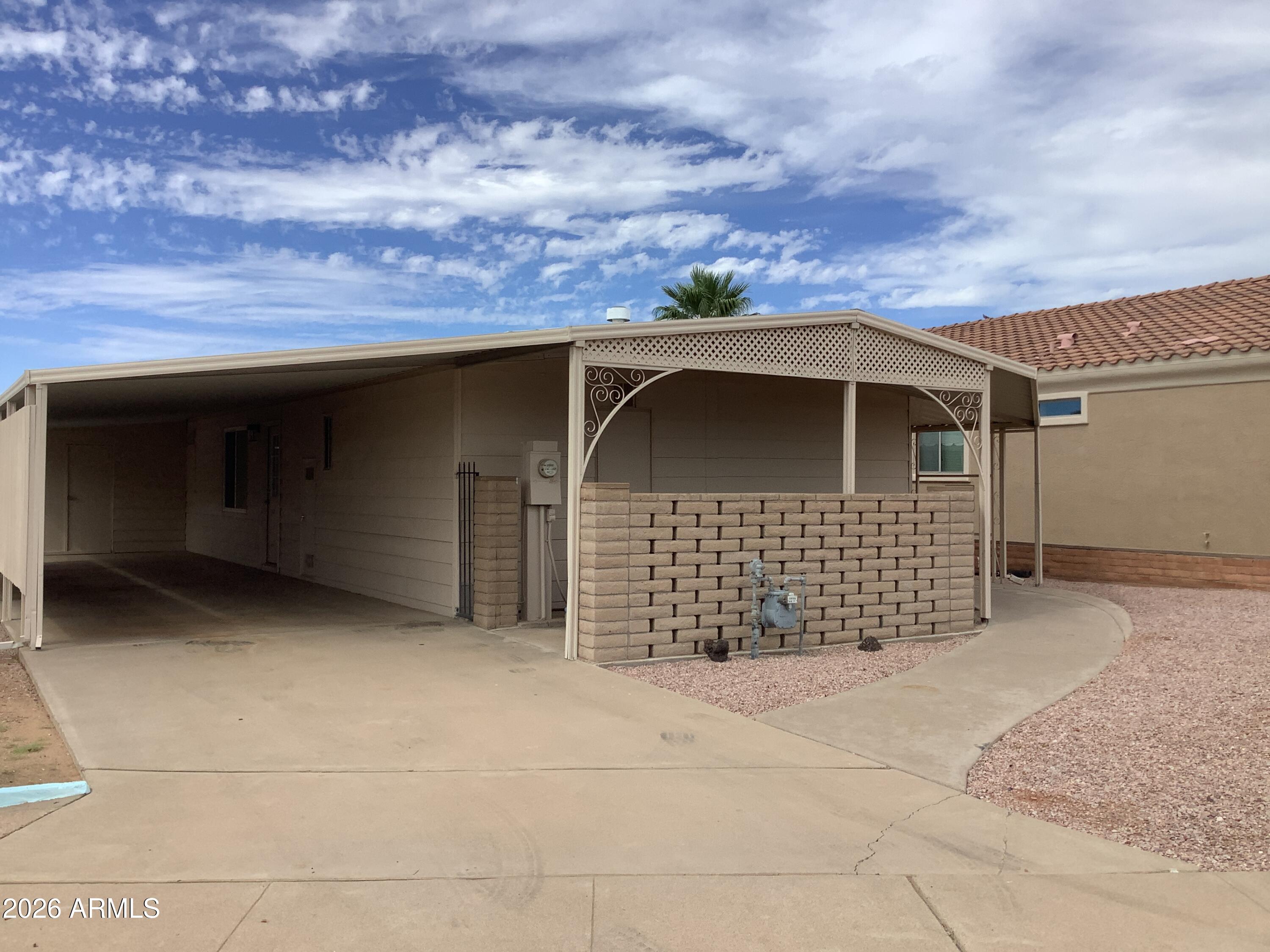 5804 E MARLIN Place
