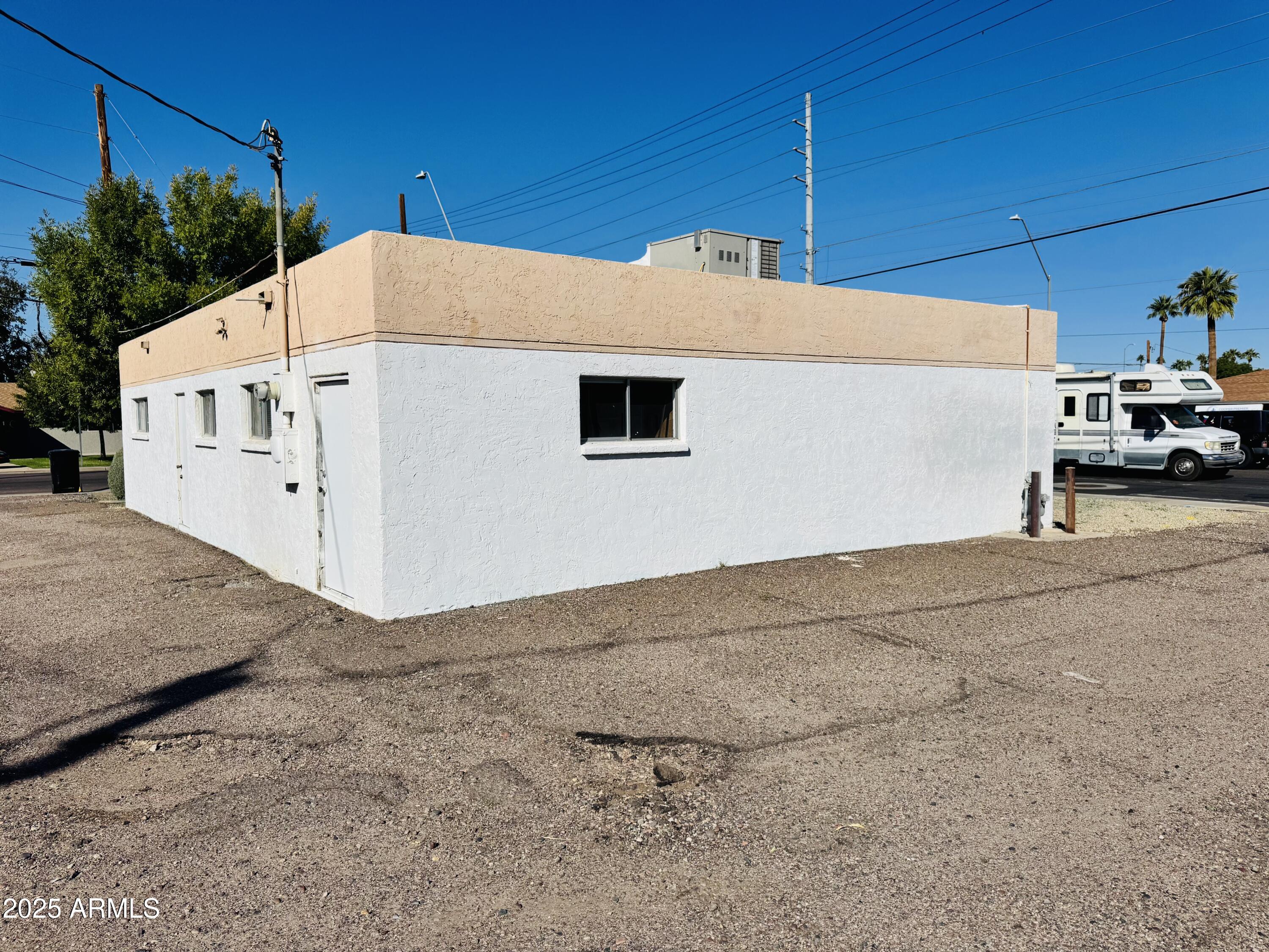 601 E University Drive