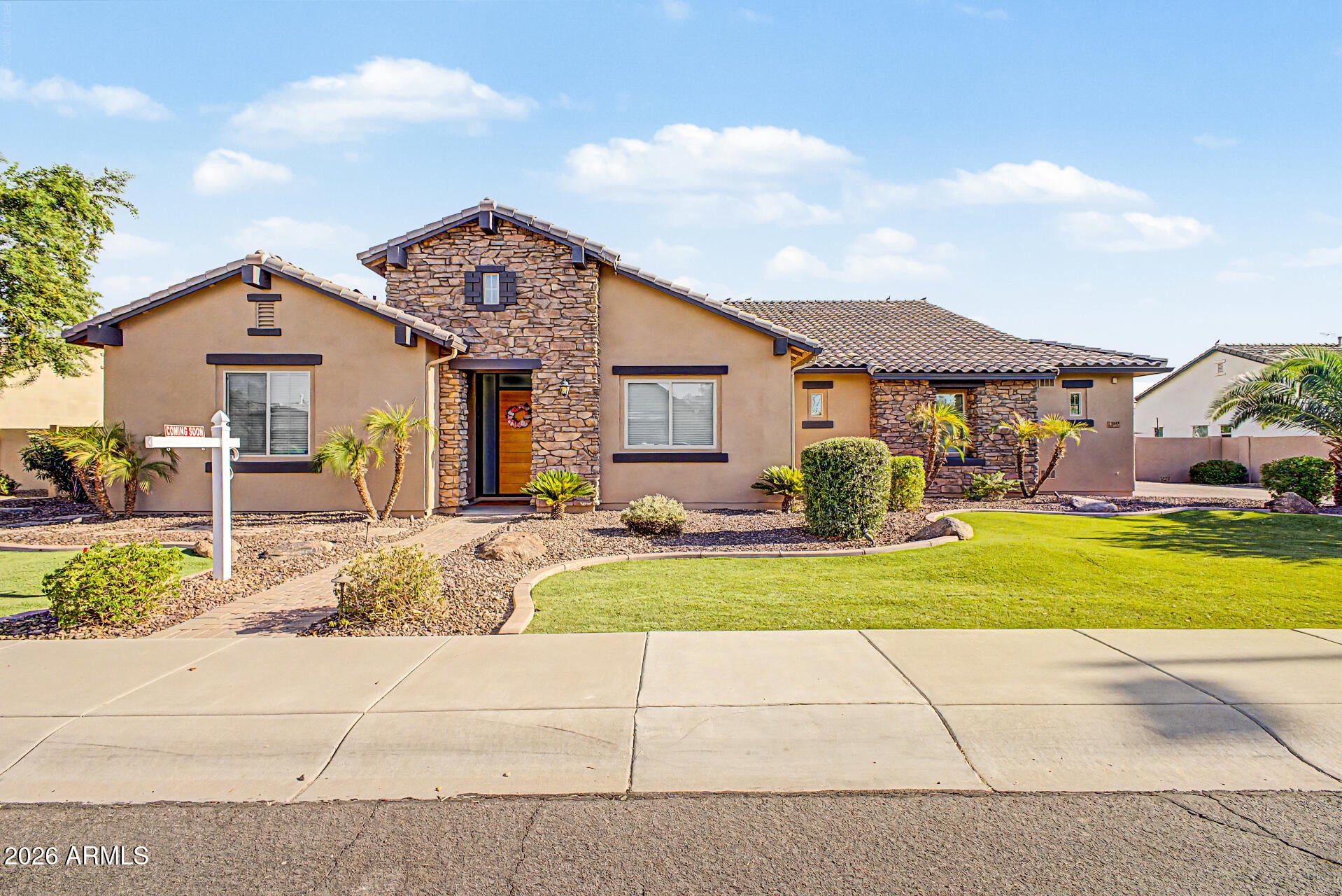 2855 E WARBLER Road