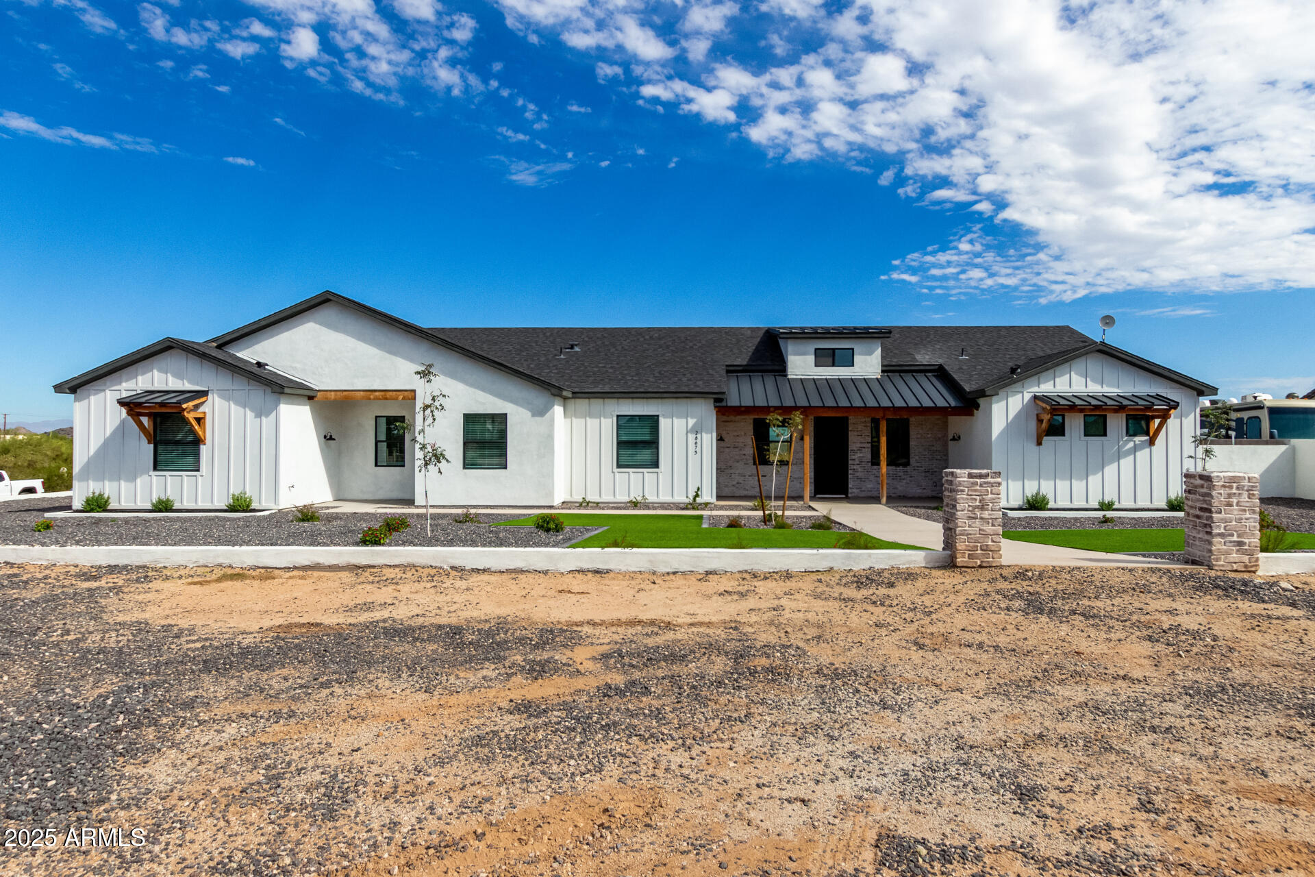 28673 N THOMPSON Road