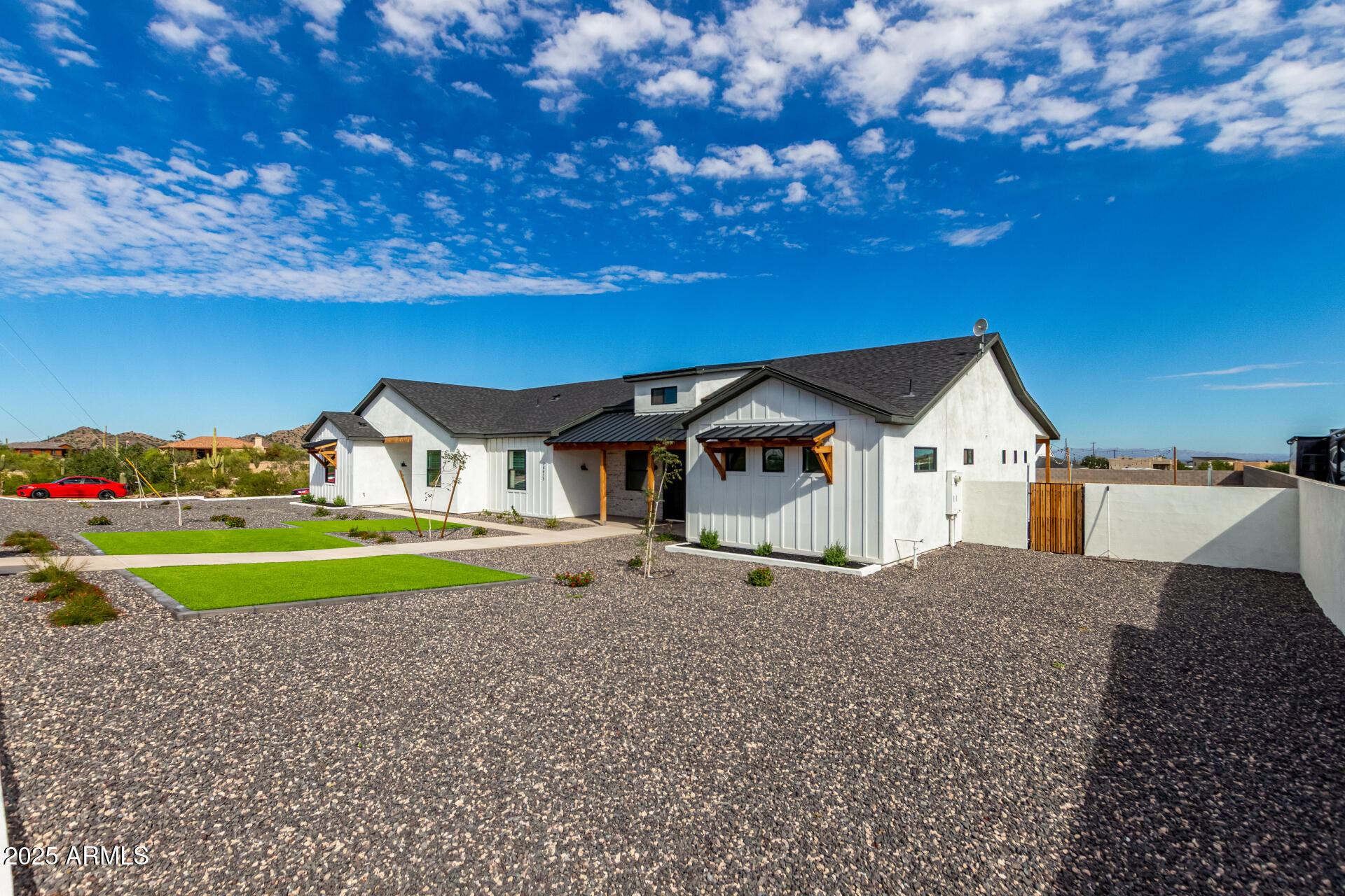 28673 N THOMPSON Road