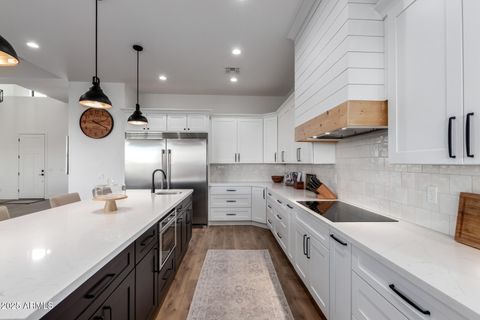 28673 N THOMPSON Road San Tan Valley AZ 85144