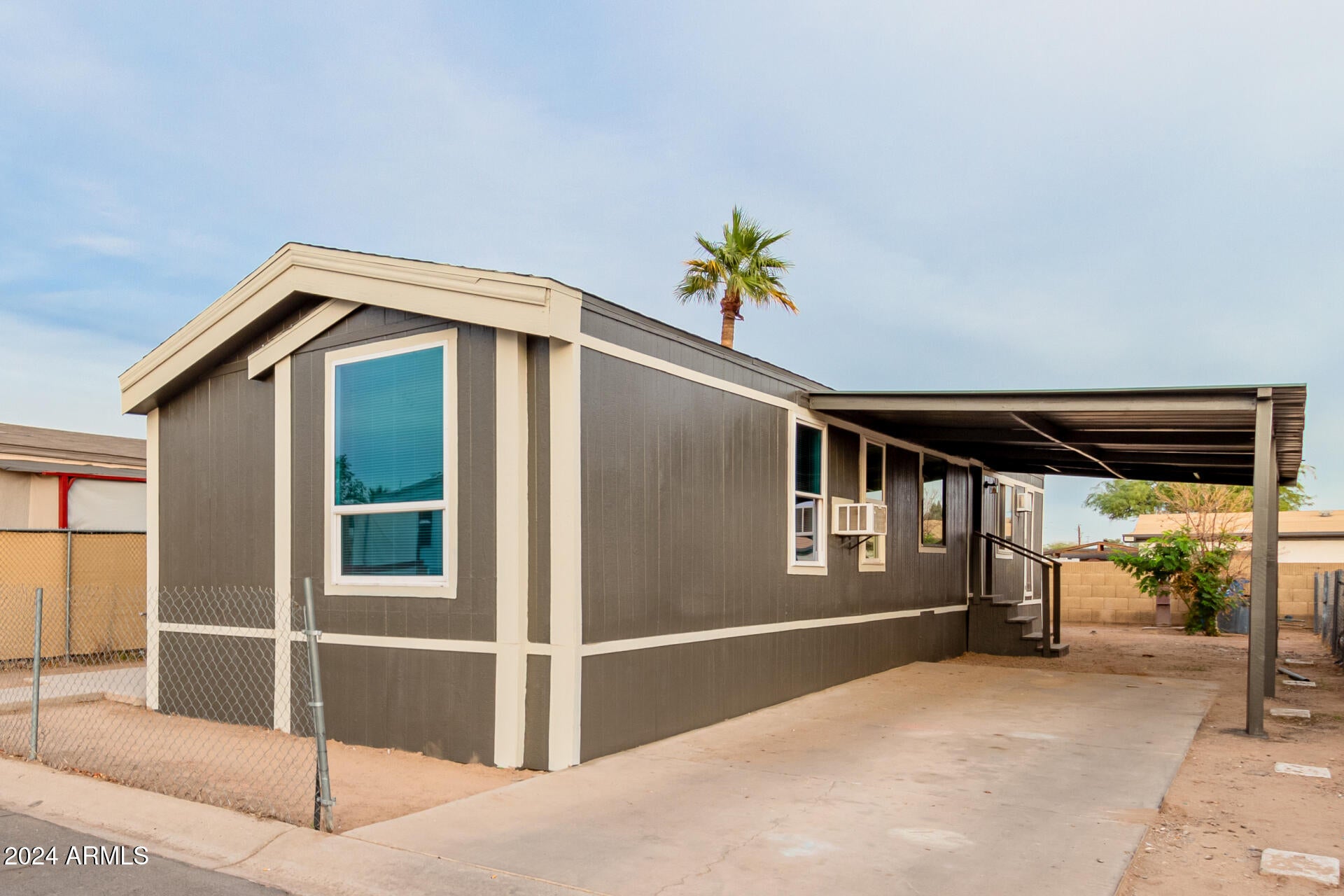 300 W LOWER BUCKEYE Road 26