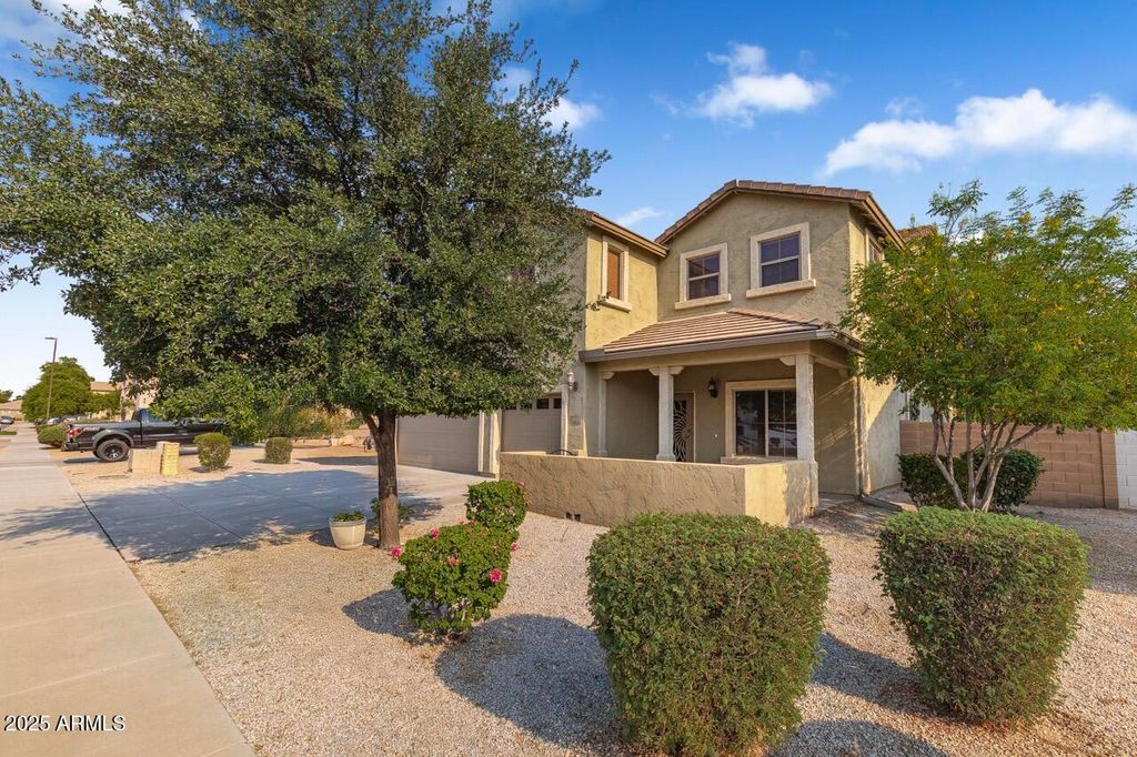Photo of 16815 W Durango Street, Goodyear, AZ 85338 (MLS # 6913075)