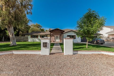 2218 E MAPLEWOOD Street Gilbert AZ 85297