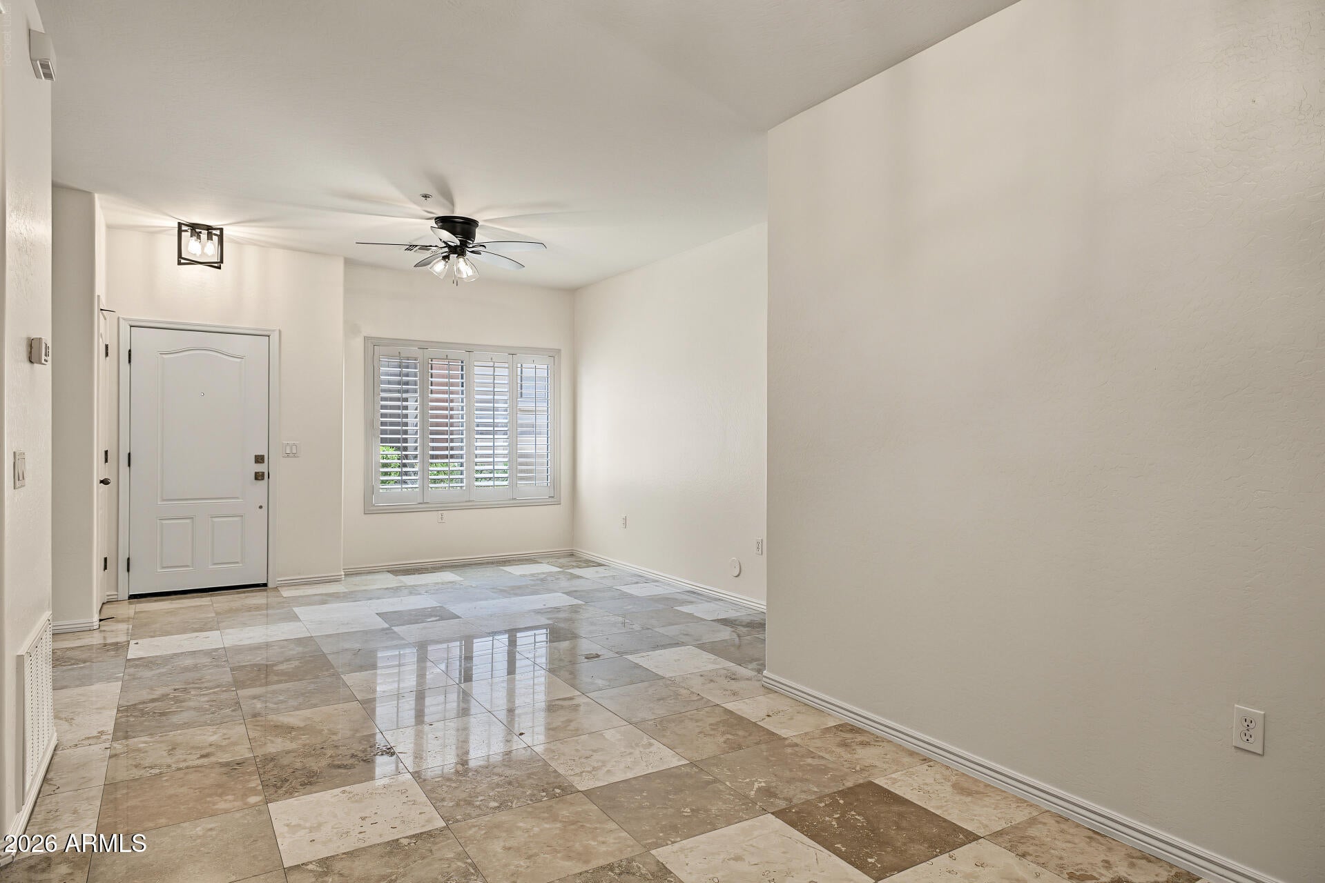 7726 E BASELINE Road 170