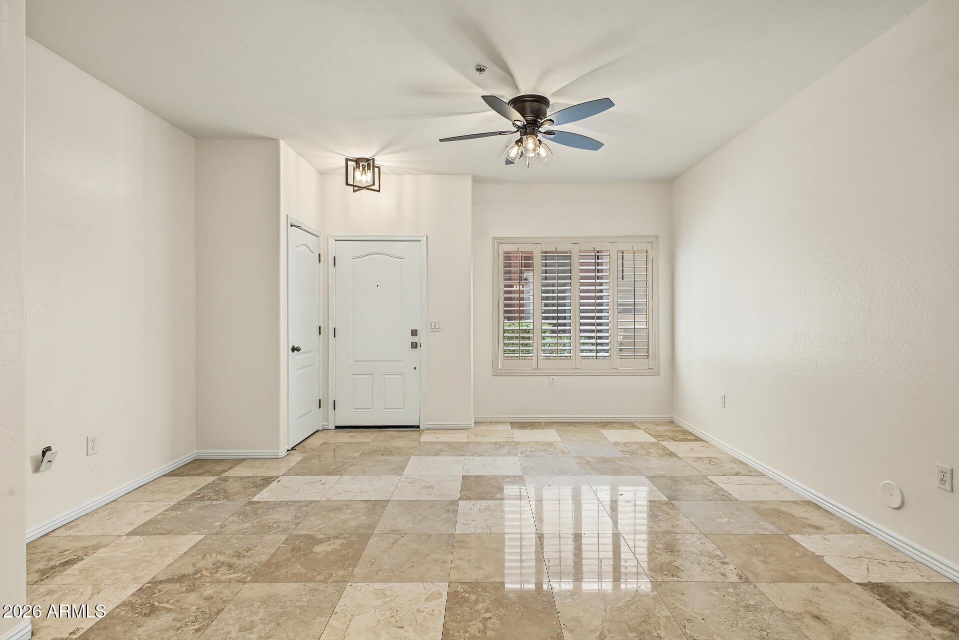 7726 E BASELINE Road 170