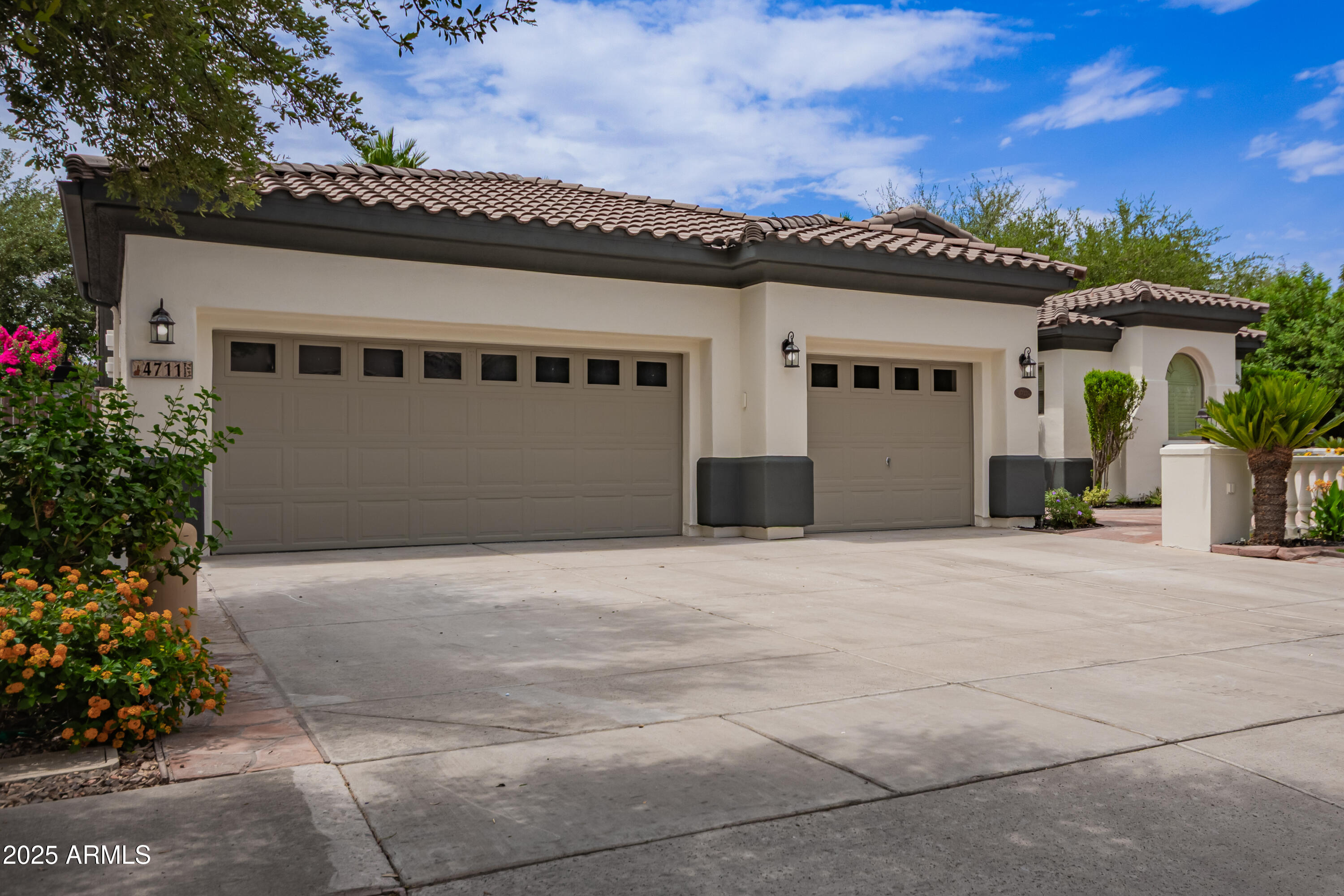 4711 E BUCKBOARD Court