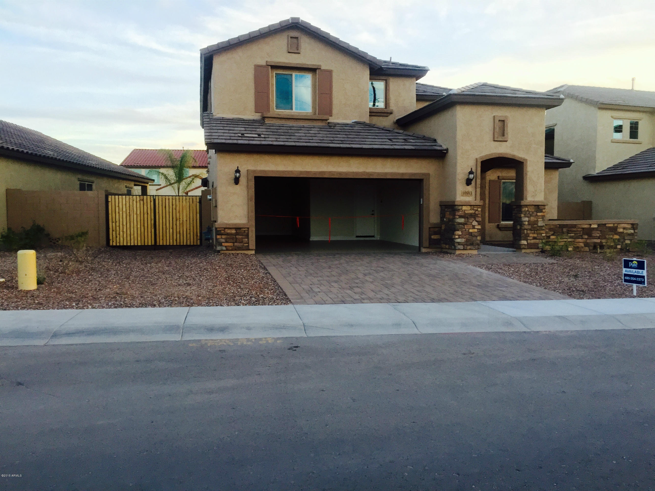 Photo 1 of 18 — 10913 E TOLUCA Avenue, Mesa, AZ 85212
