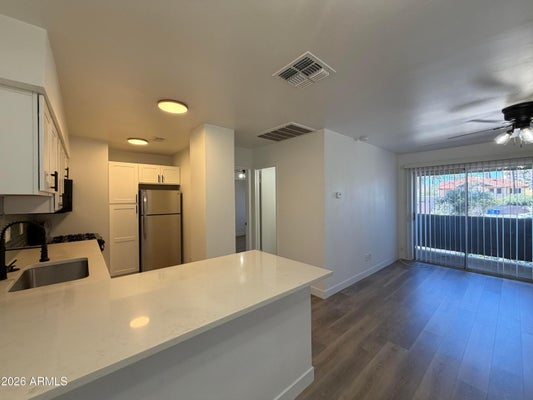 302 E MONTE VISTA RD APT D11, PHOENIX, AZ 85004 - Image 641109e5691c4e46c2ce3949fa3ba574/954307596