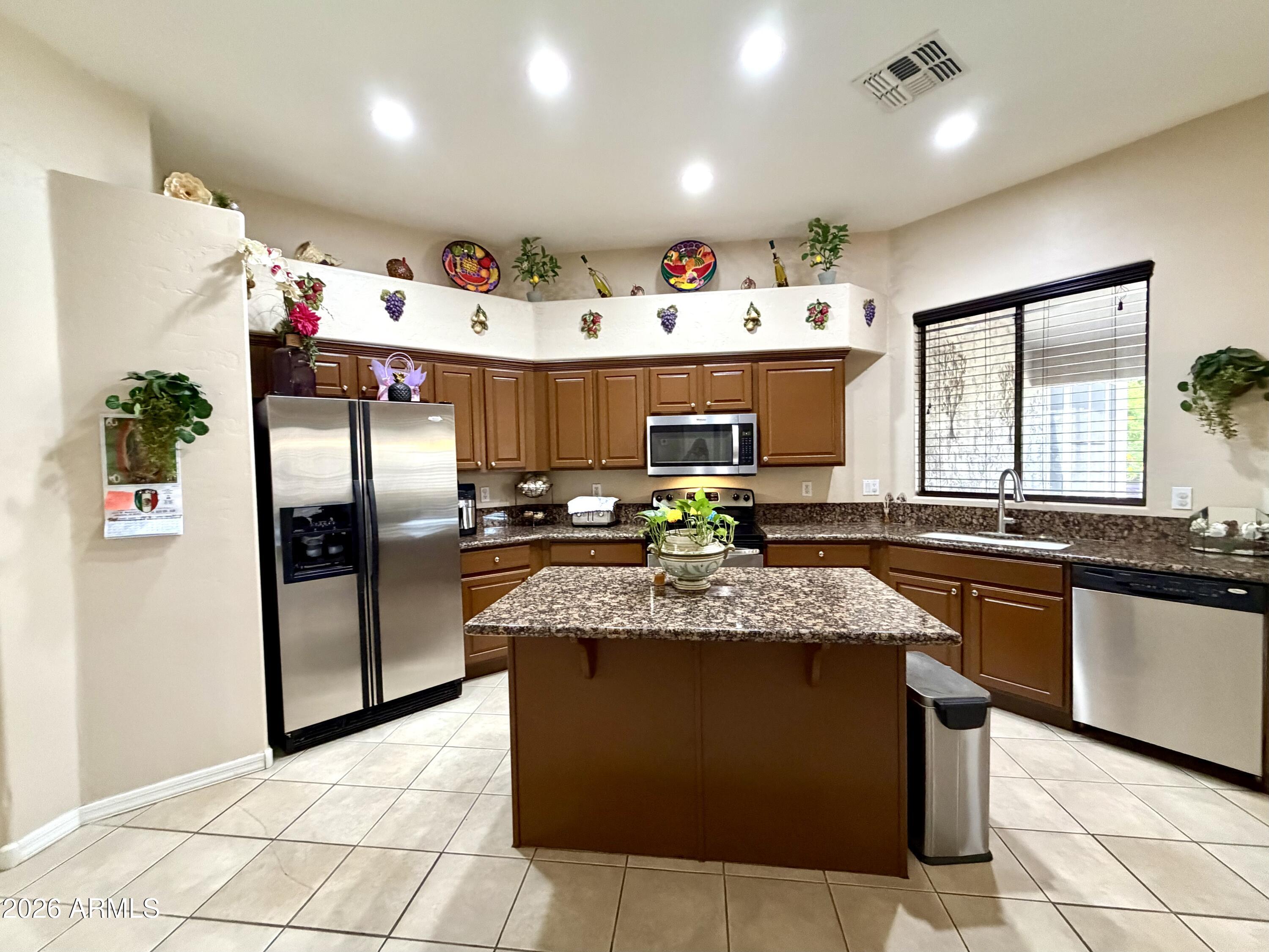 8334 W Marlette Avenue