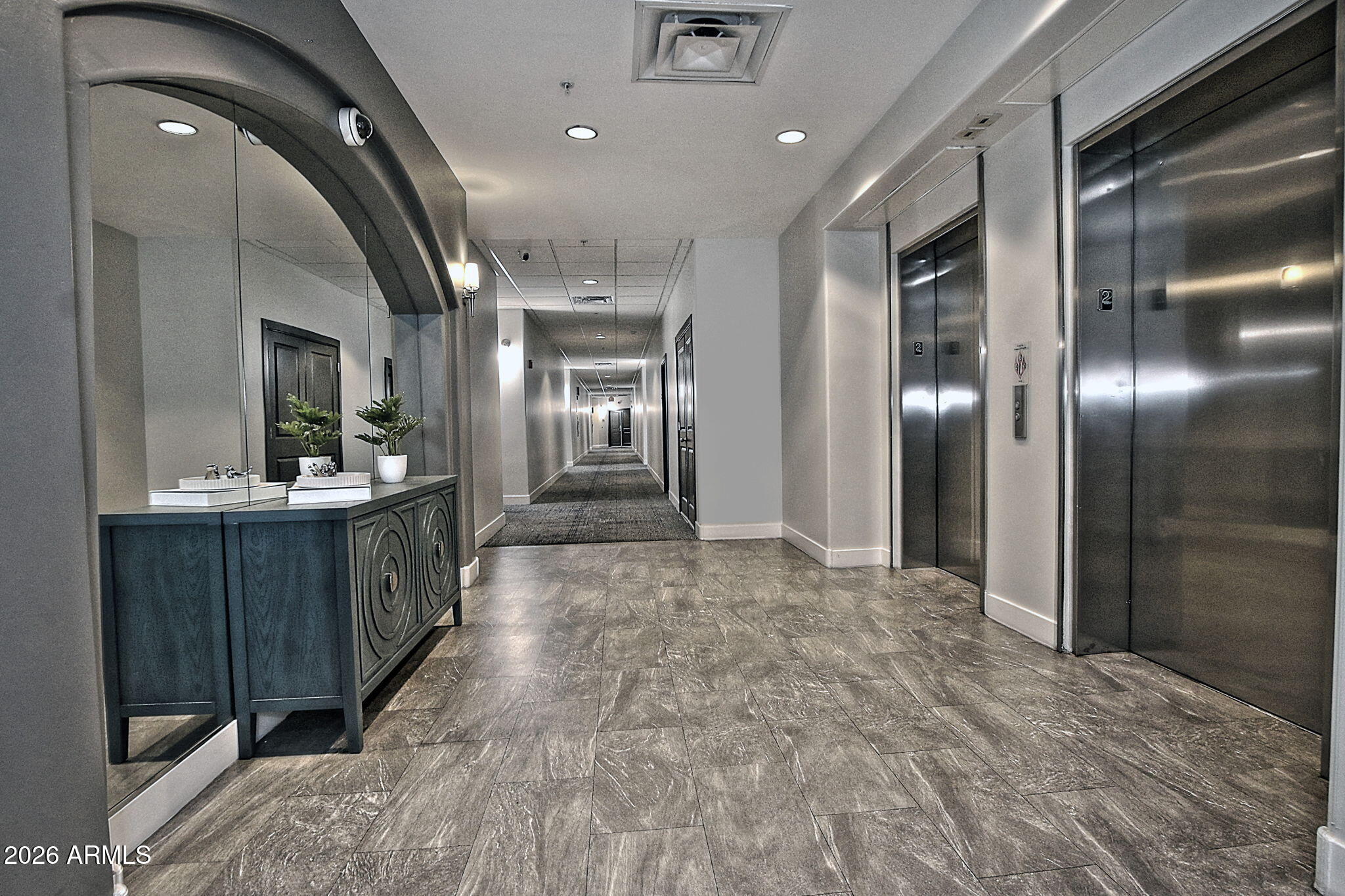 945 E PLAYA DEL NORTE Drive 2003