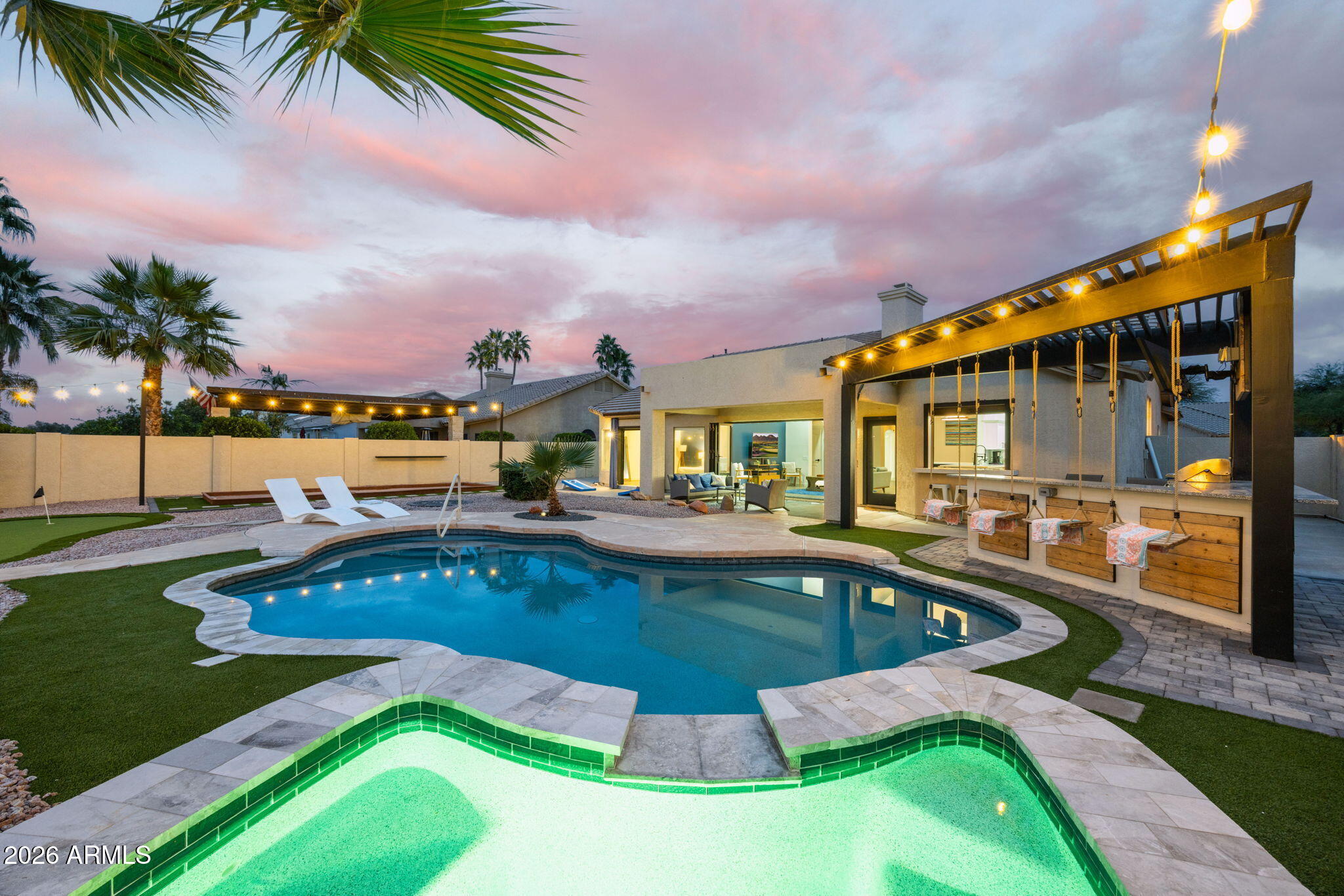 844 W BEECHNUT Drive