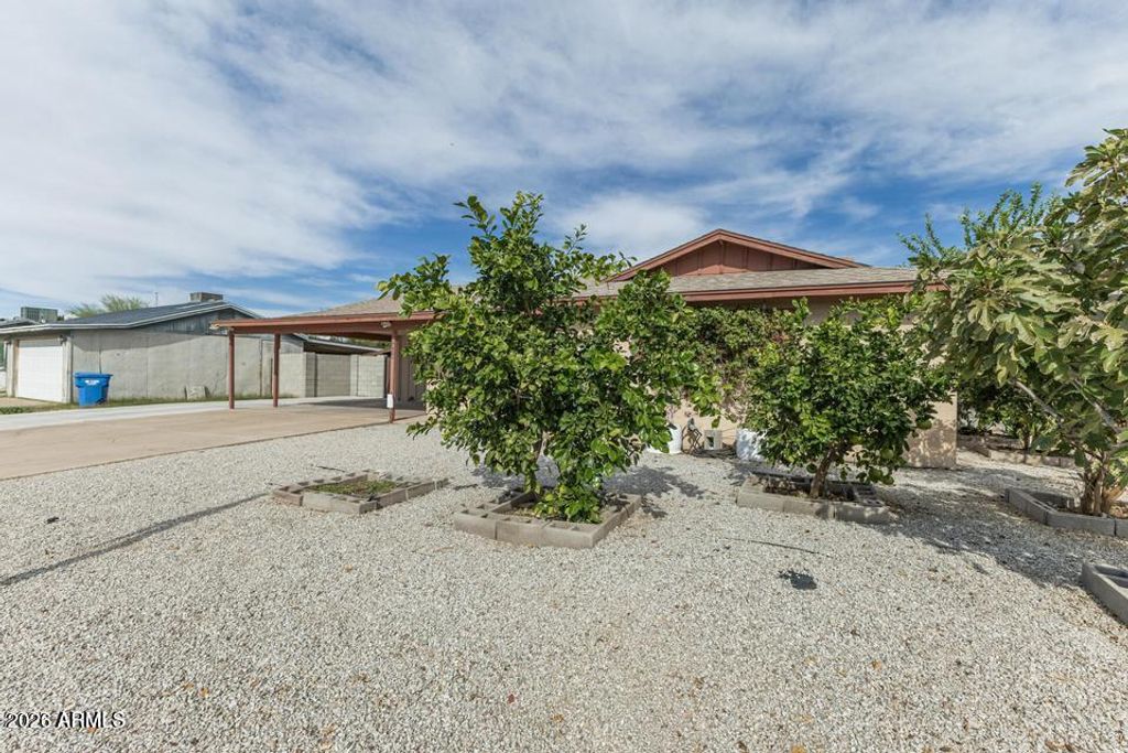 Photo of 4328 W Altadena Avenue, Glendale, AZ 85304 (MLS # 7015706)