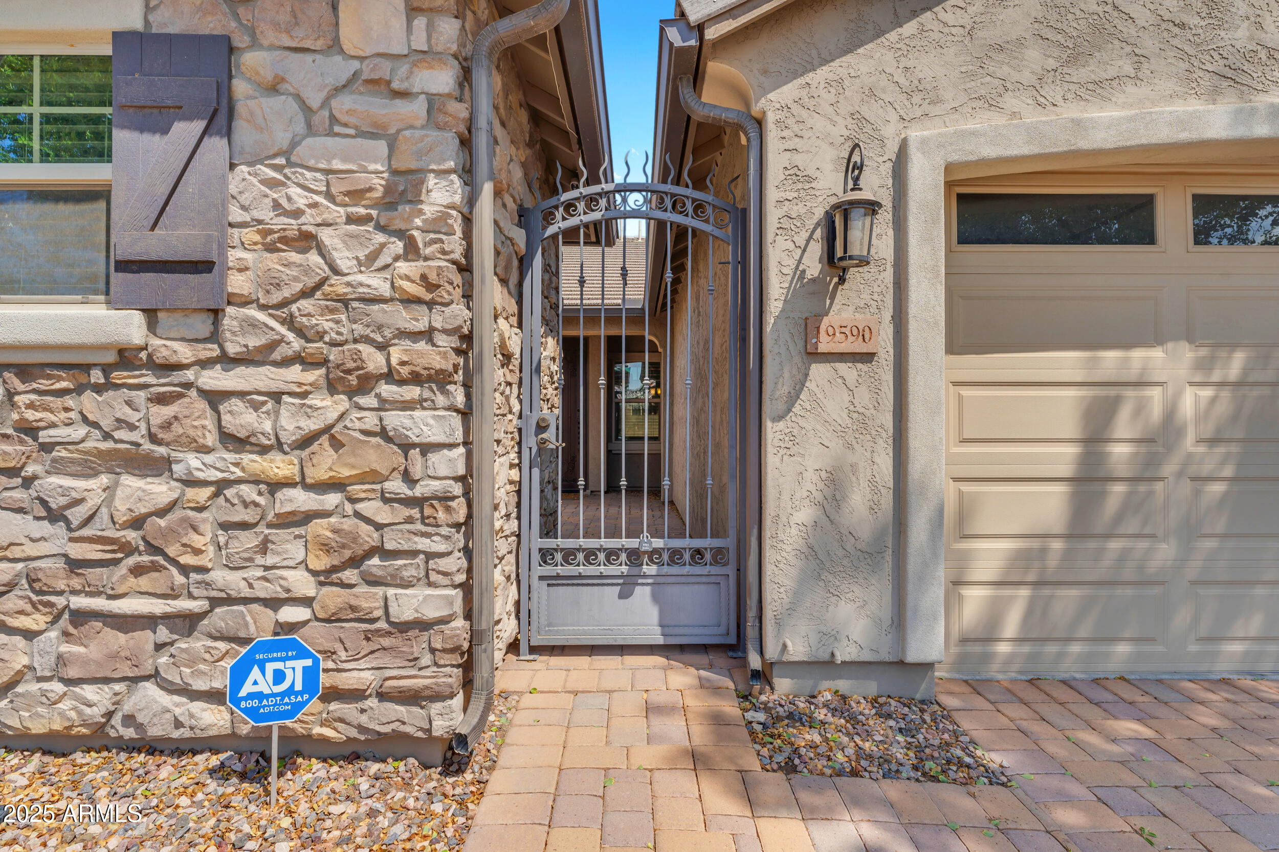 19590 W GRANT Street