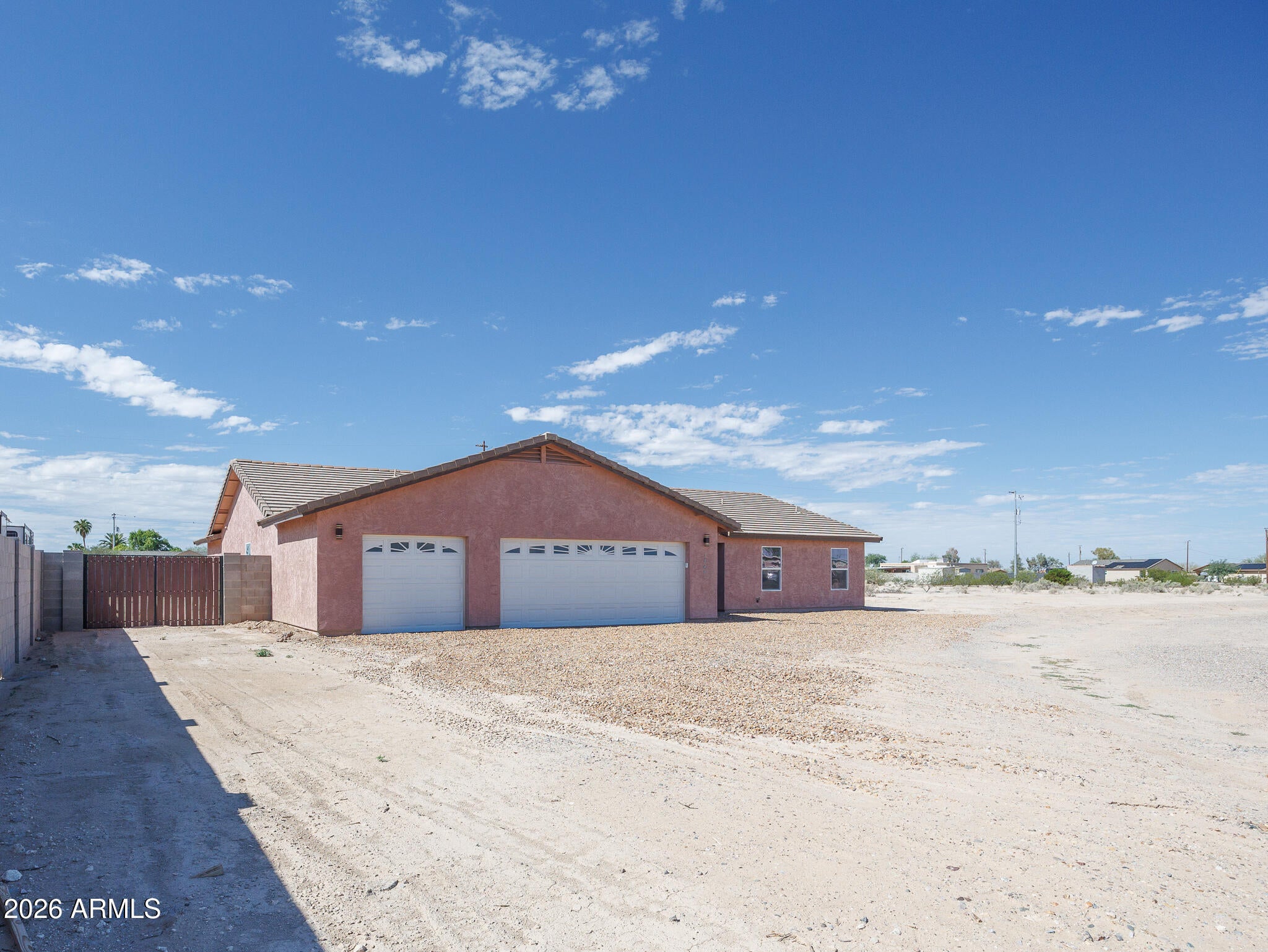 3840 N GARCES Circle