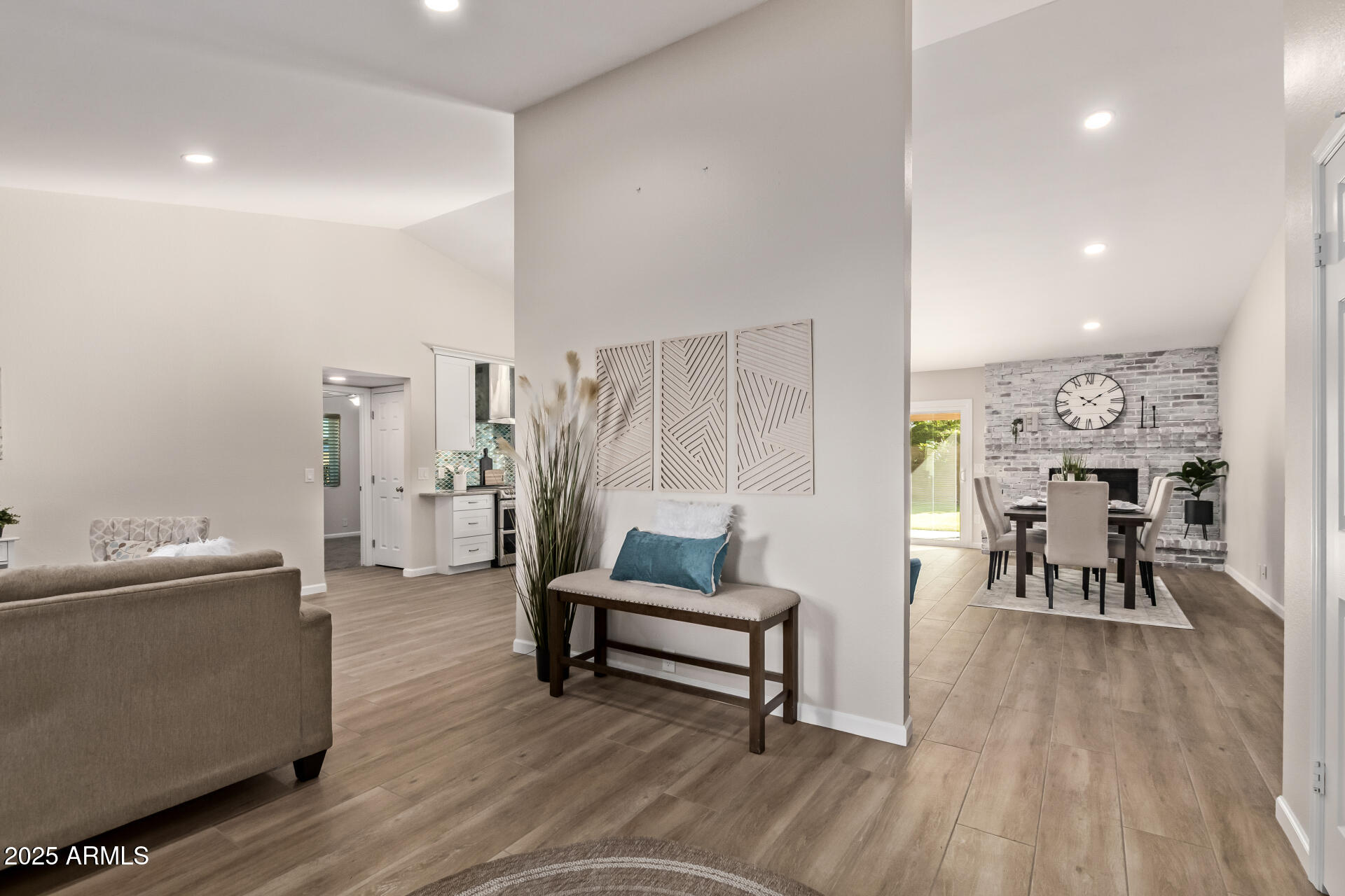 6822 S CARNEY Avenue