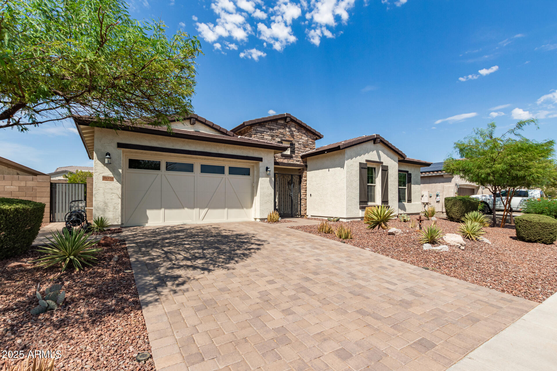 18370 W GOLDENROD Street