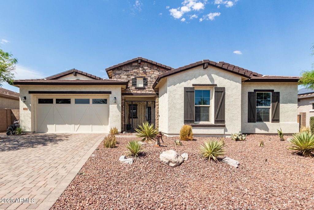 Photo of 18370 W Goldenrod Street, Goodyear, AZ 85338 (MLS # 6919943)