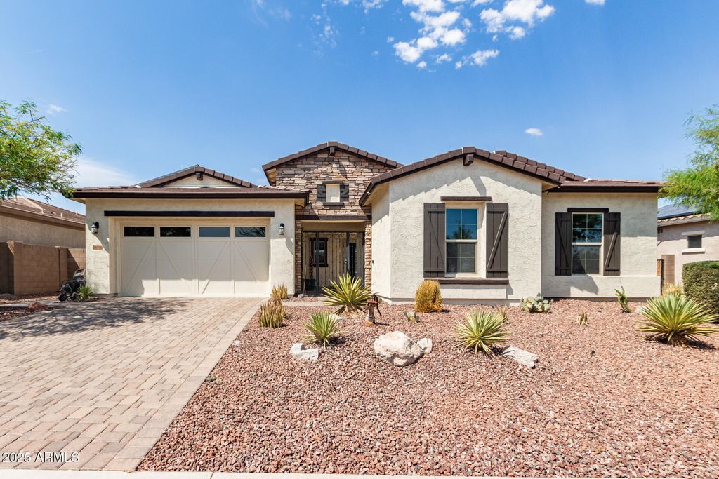 Photo of 18370 W Goldenrod Street, Goodyear, AZ 85338 (MLS # 6919943)