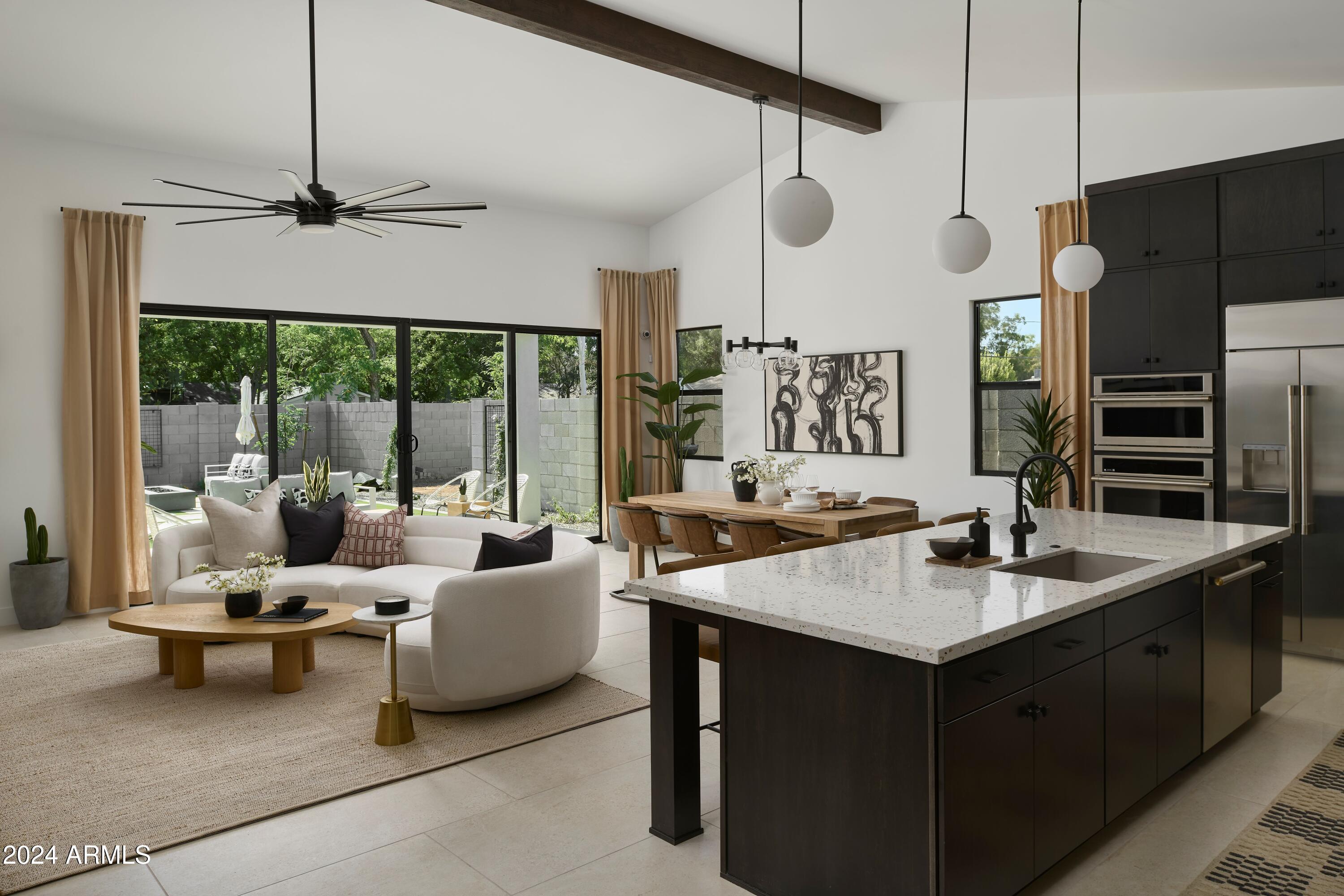 2916 E Sells Drive